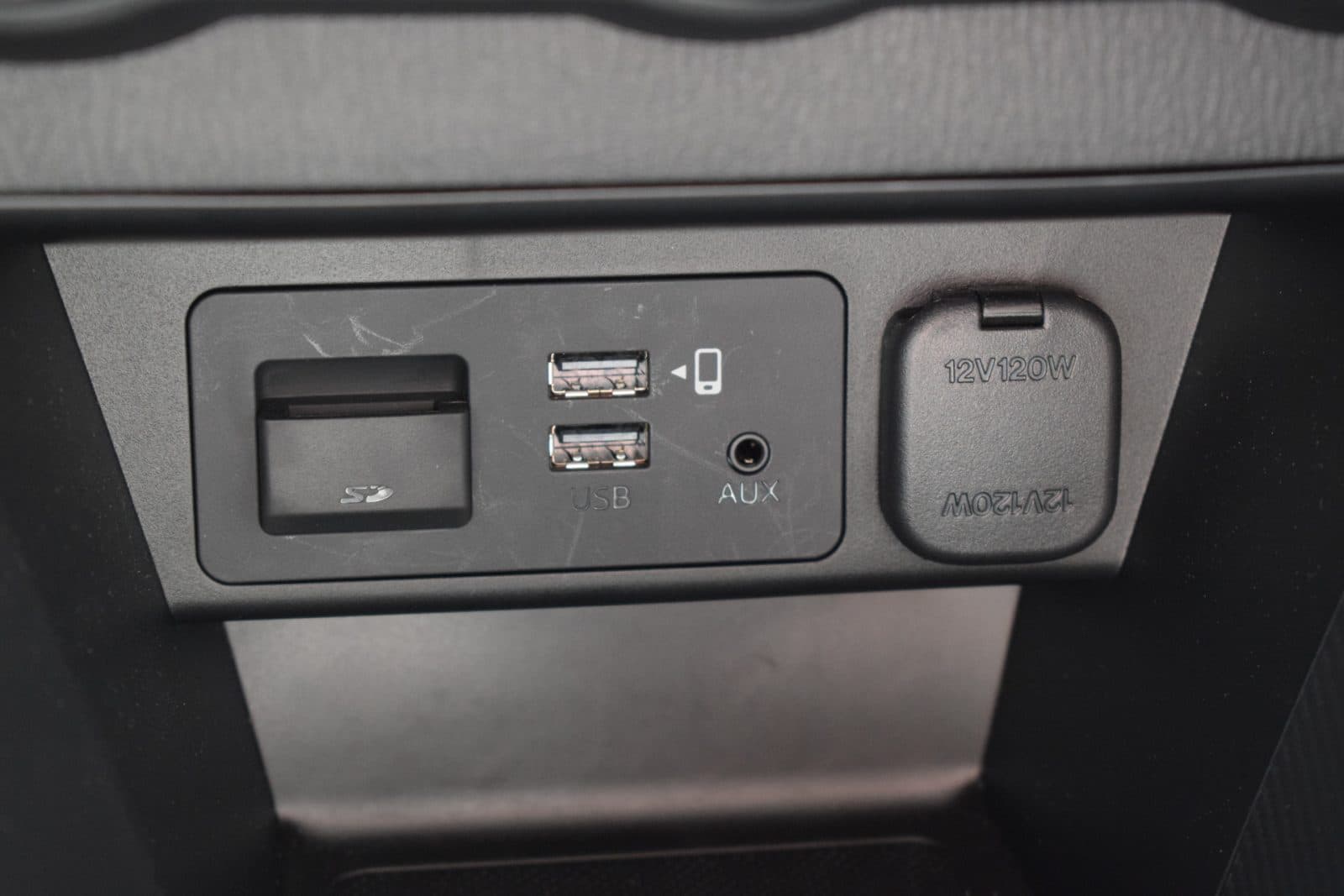 Mazda 2 1.5 e-SkyActiv-G 90 Homura – Dealer onderhouden thumbnail 17