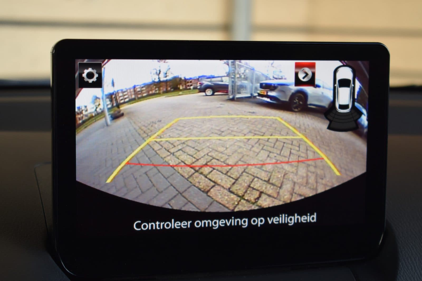 Mazda 2 1.5 e-SkyActiv-G 90 Homura – Dealer onderhouden thumbnail 23