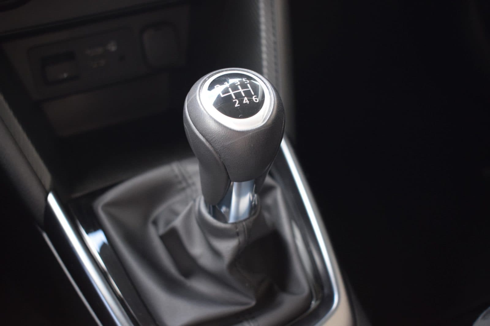 Mazda 2 1.5 e-SkyActiv-G 90 Homura – Dealer onderhouden thumbnail 26