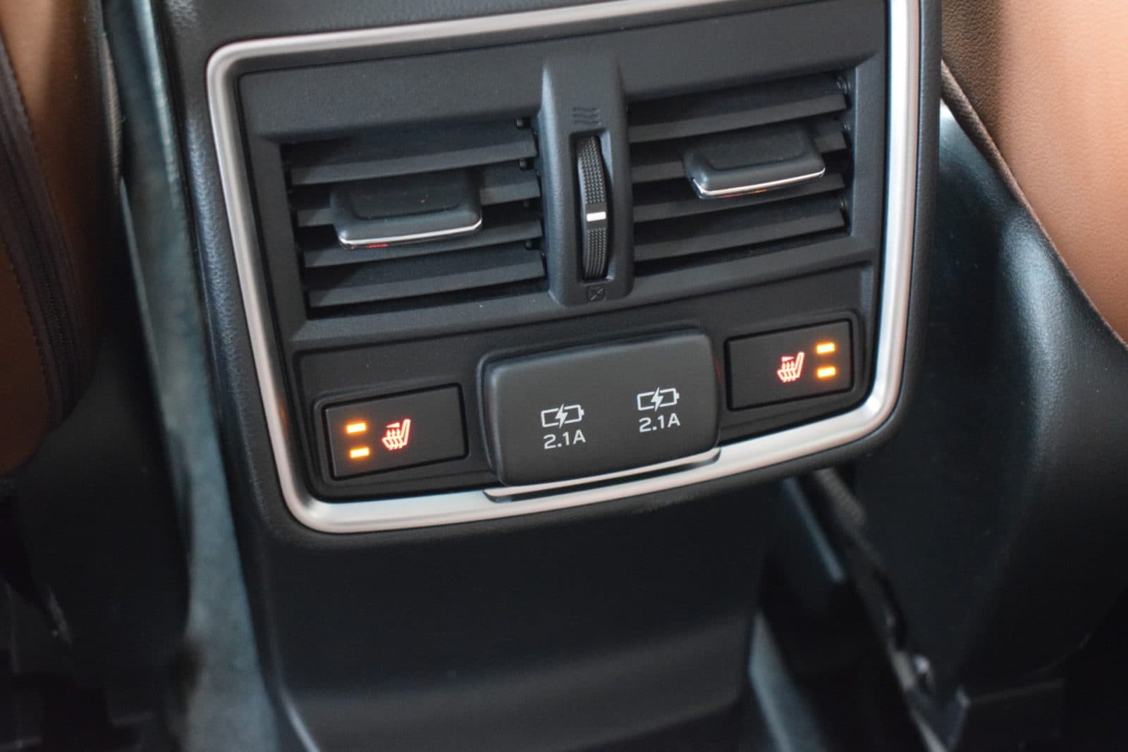 Subaru Forester 2.0i e-BOXER Premium – Bruin leder – Trekhaak – Dealer onderhouden thumbnail 15