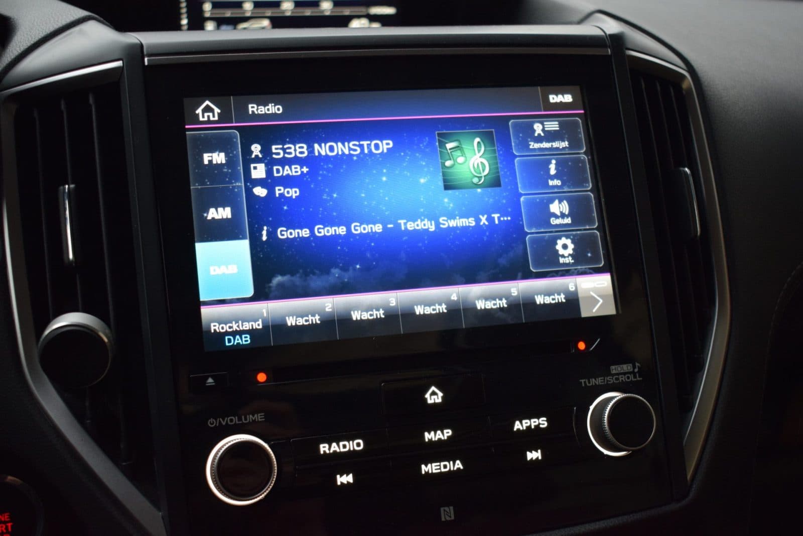 Subaru Forester 2.0i e-BOXER Premium – Bruin leder – Trekhaak – Dealer onderhouden thumbnail 24