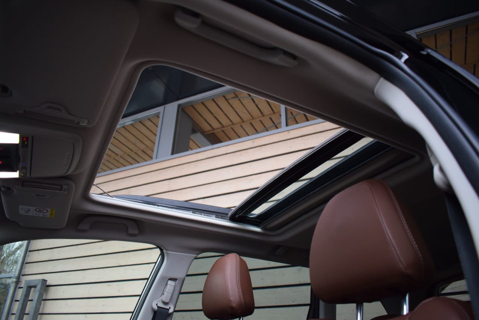 Subaru Forester 2.0i e-BOXER Premium – Bruin leder – Trekhaak – Dealer onderhouden thumbnail 38