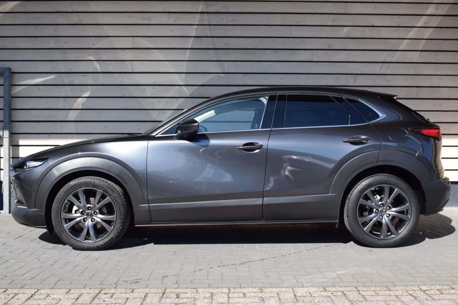Mazda CX-30 2.0 e-SkyActiv-X M Hybrid Luxury – Dealer onderhouden thumbnail 4
