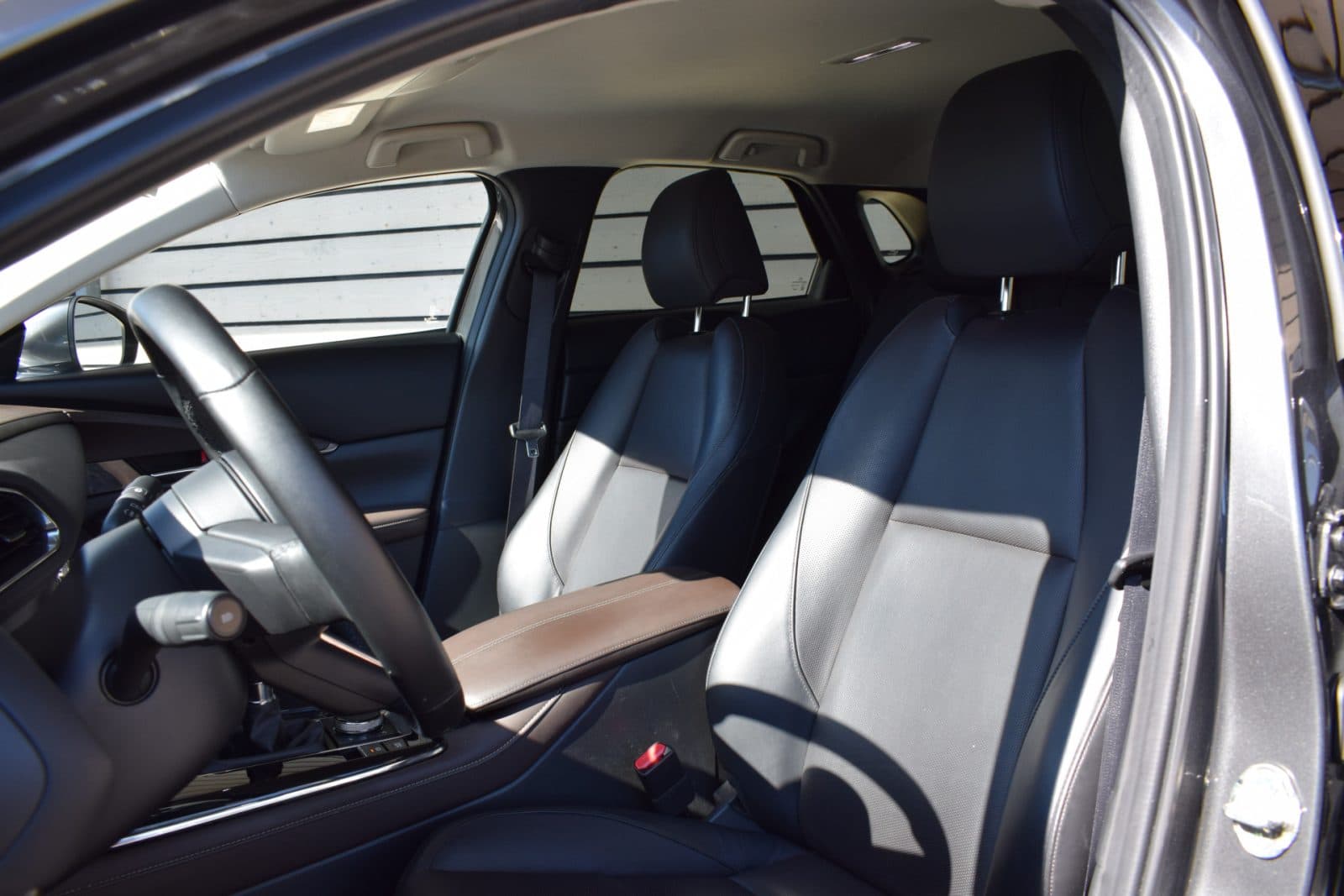 Mazda CX-30 2.0 e-SkyActiv-X M Hybrid Luxury – Dealer onderhouden thumbnail 10