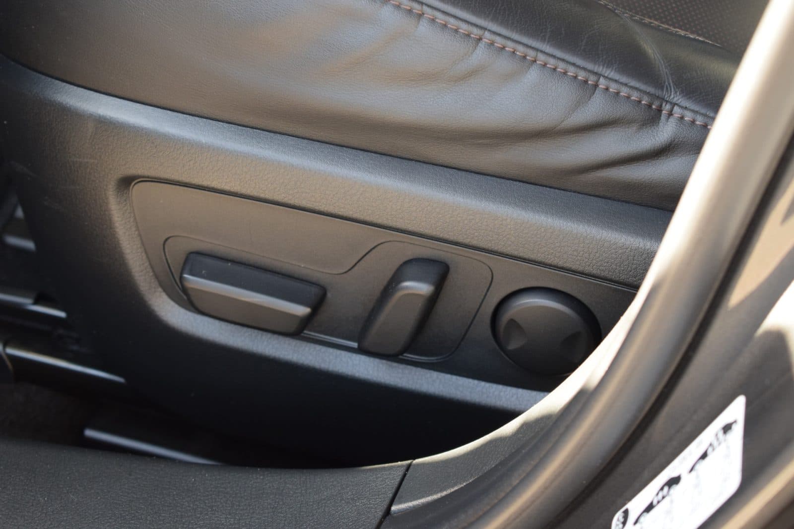 Mazda CX-30 2.0 e-SkyActiv-X M Hybrid Luxury – Dealer onderhouden thumbnail 12