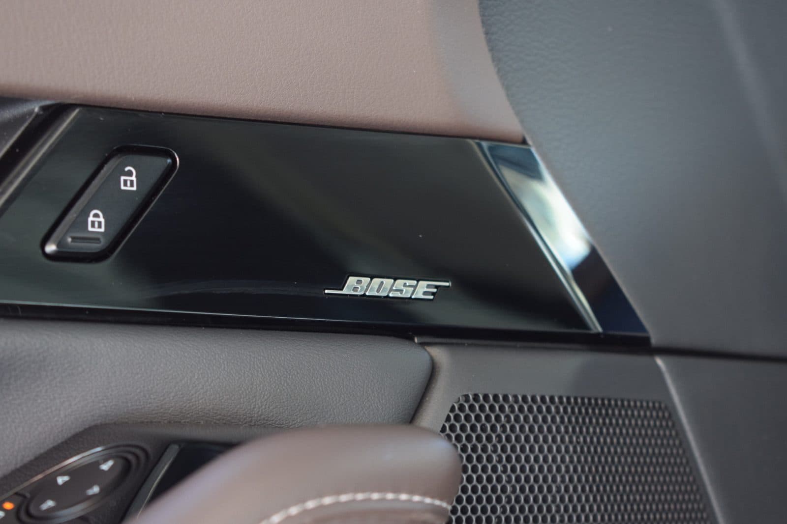 Mazda CX-30 2.0 e-SkyActiv-X M Hybrid Luxury – Dealer onderhouden thumbnail 13