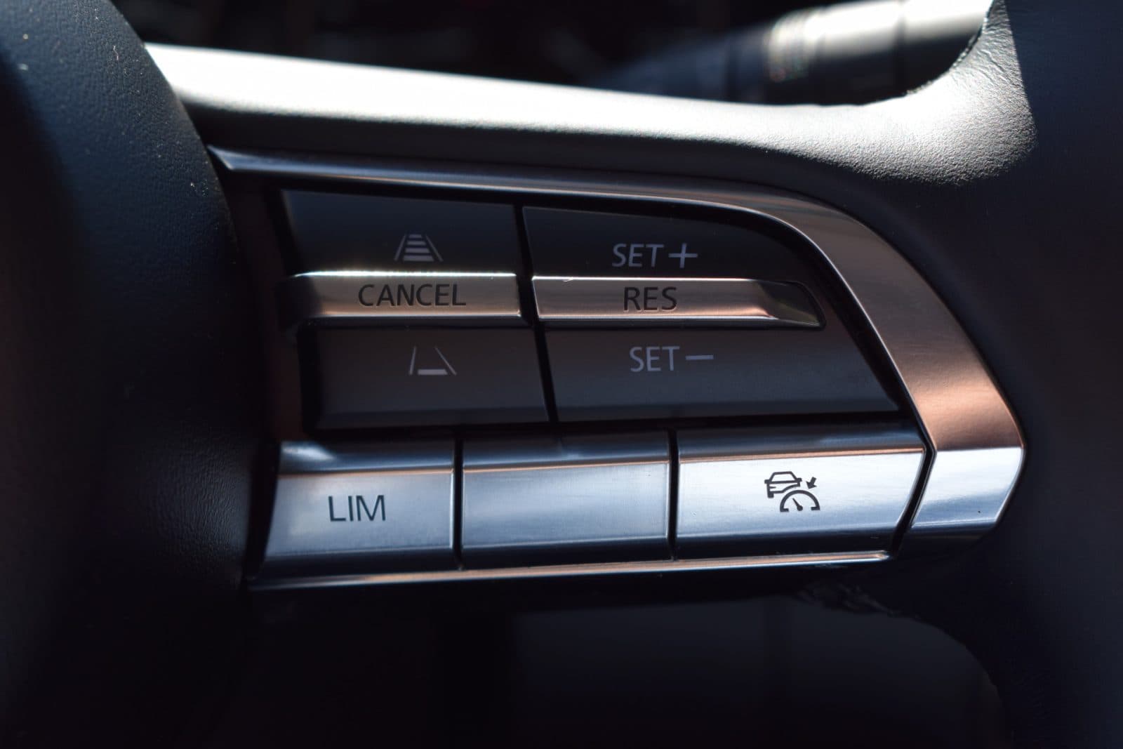 Mazda CX-30 2.0 e-SkyActiv-X M Hybrid Luxury – Dealer onderhouden thumbnail 15