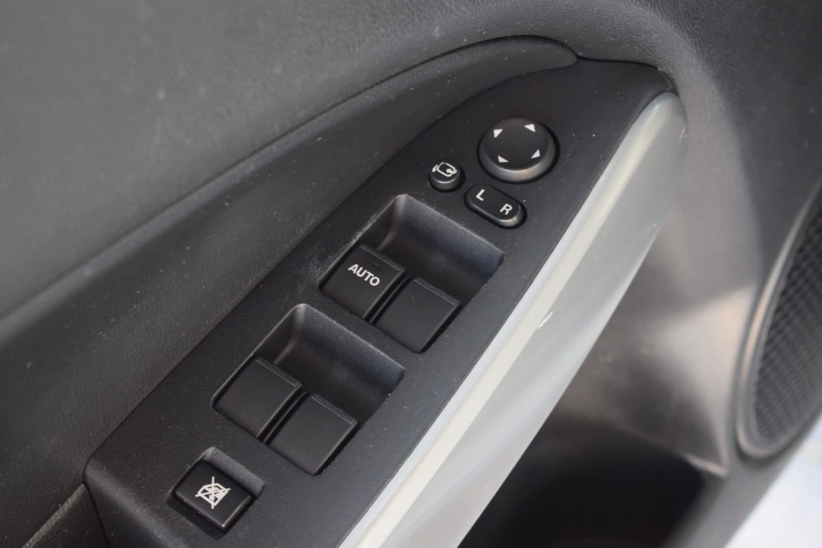 Mazda 2 1.3 Navigator GT thumbnail 13