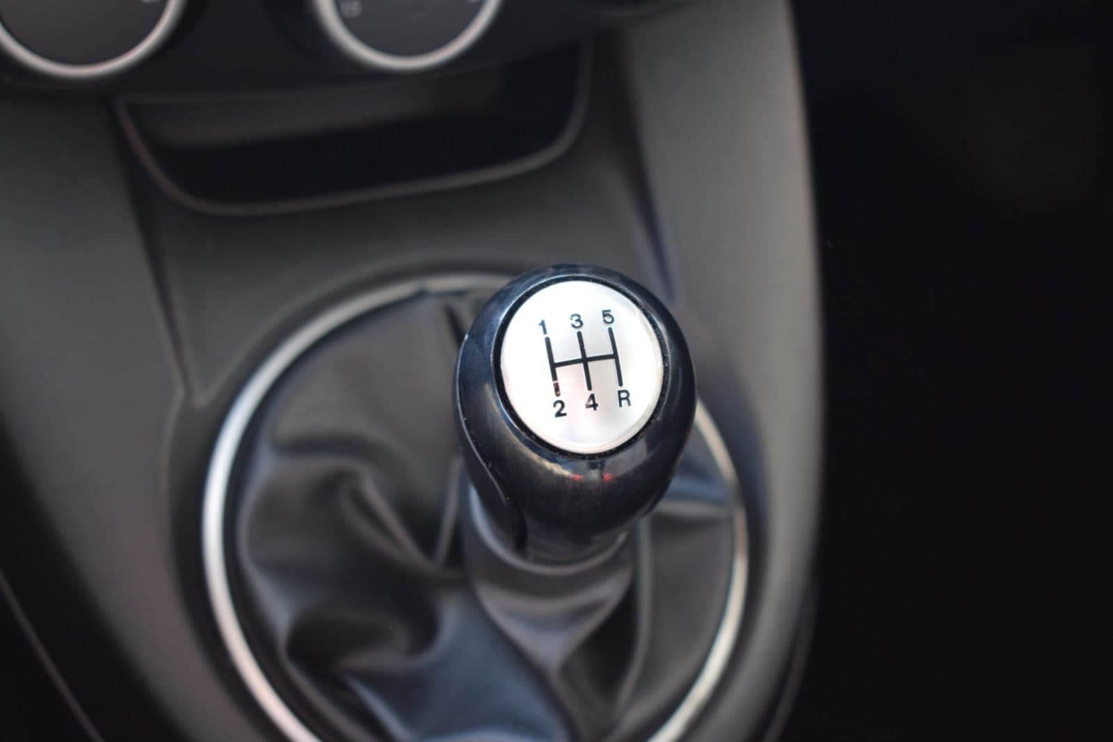 Mazda 2 1.3 Navigator GT thumbnail 26