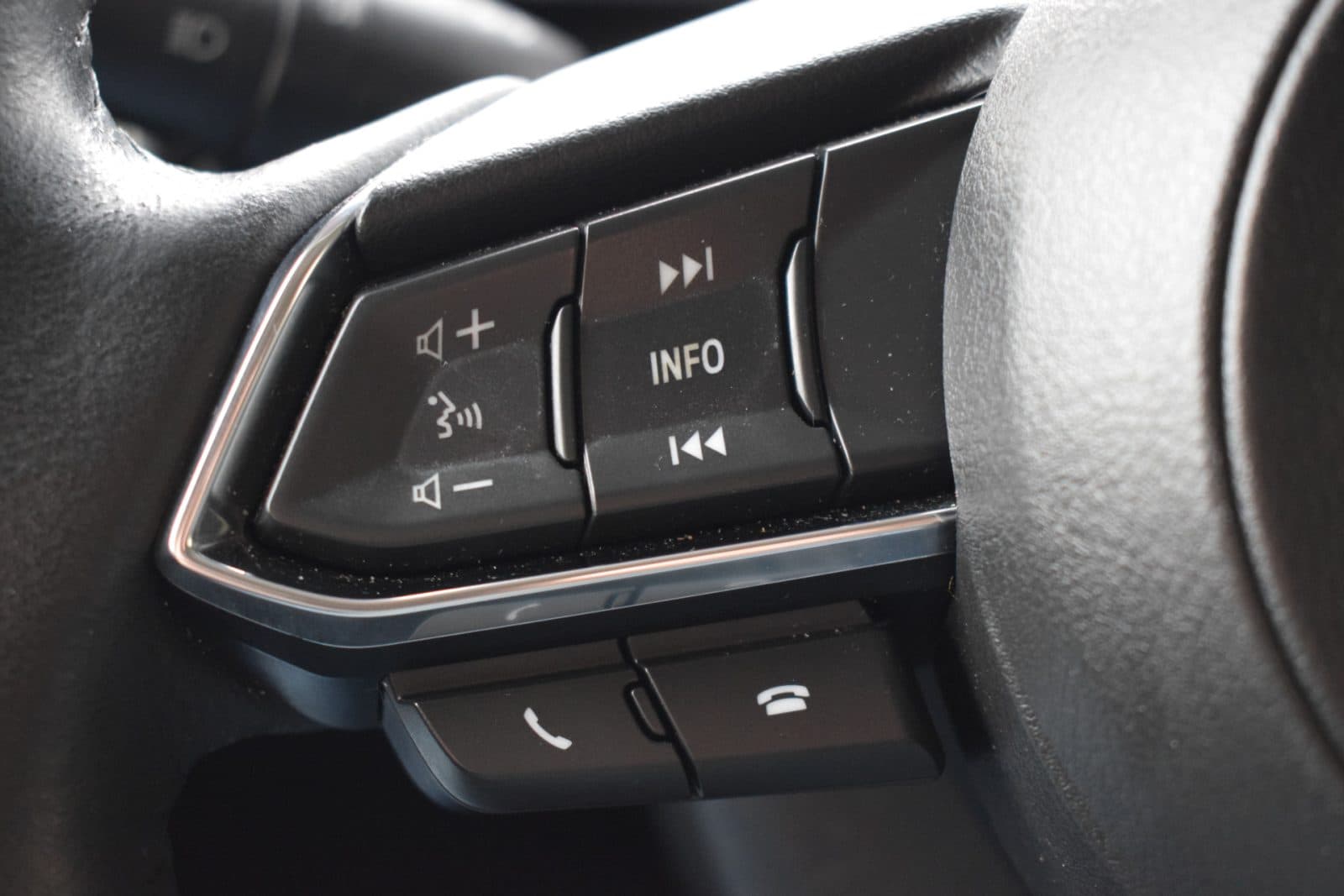 Mazda 2 1.5 Skyactiv-G Signature – Dealer onderhouden thumbnail 20