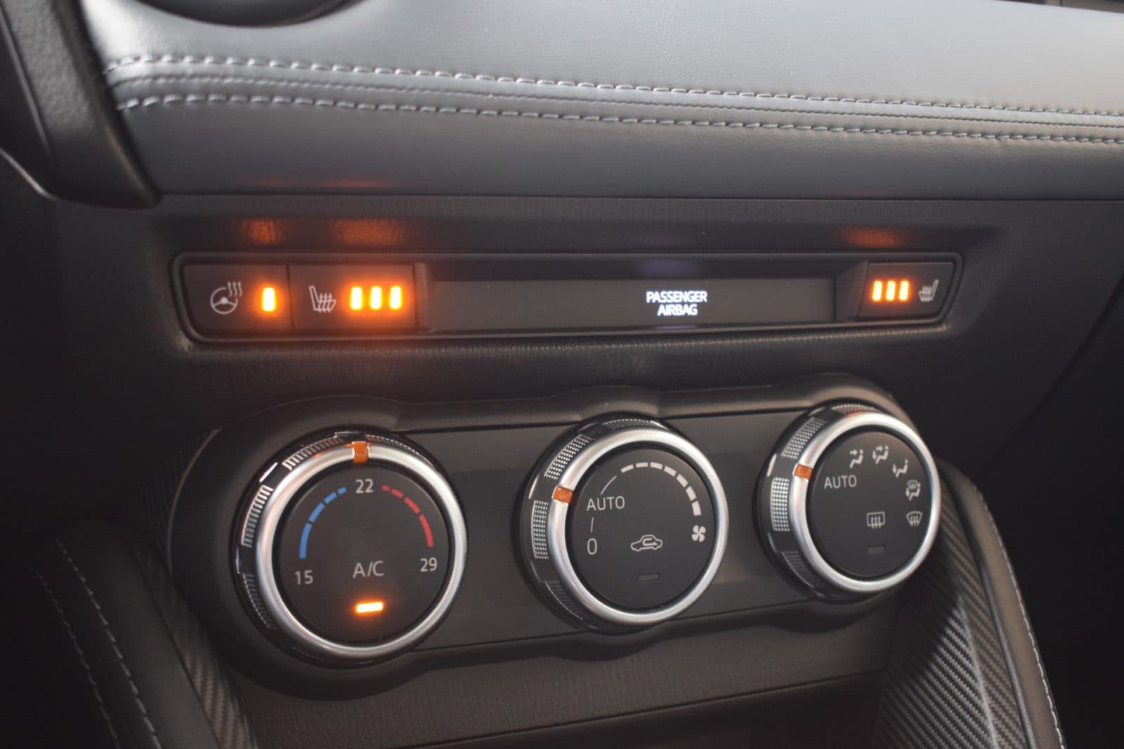 Mazda 2 1.5 Skyactiv-G Signature – Dealer onderhouden thumbnail 24