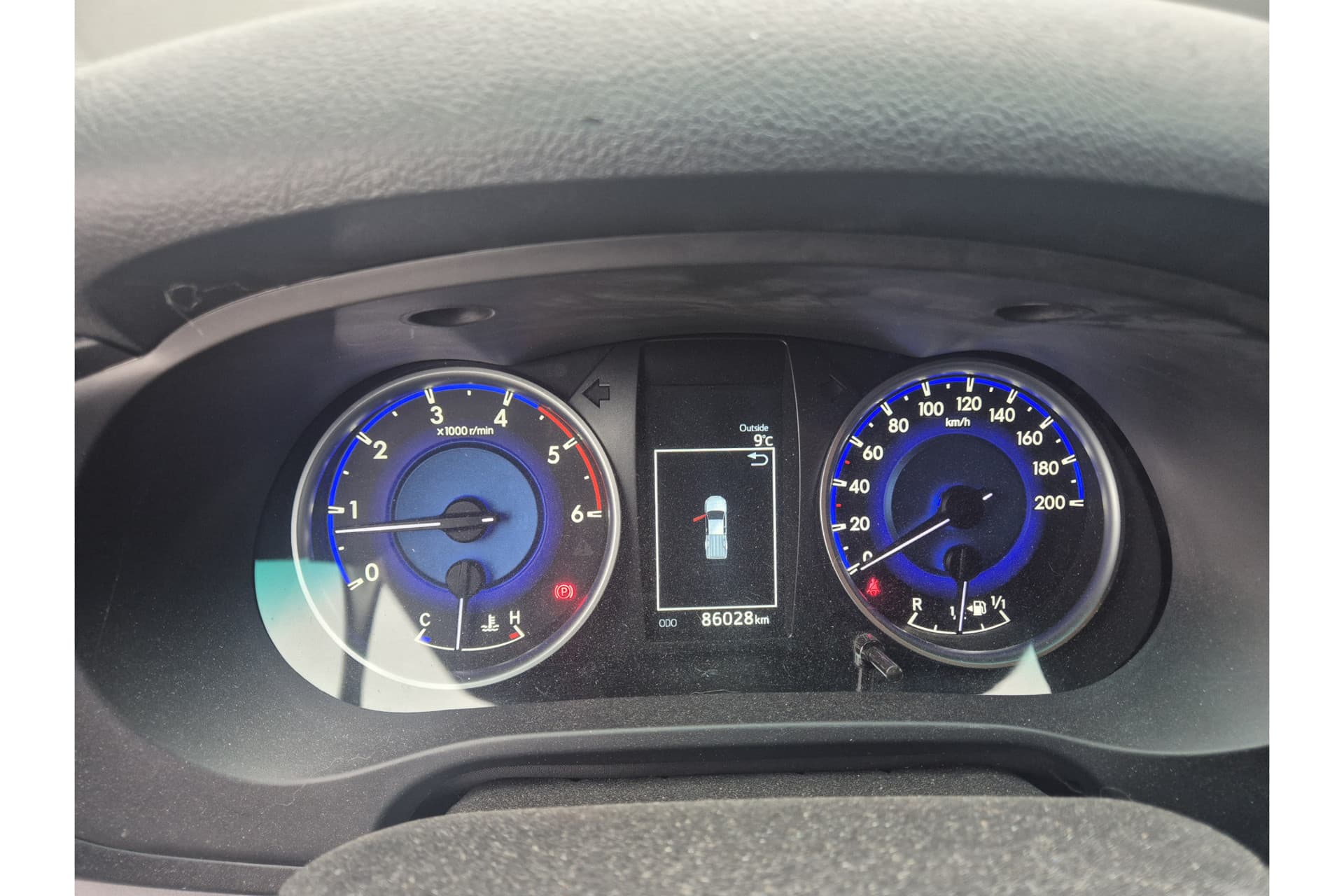 Toyota Hilux 2.4 D-4D-F Xtra Cab Challenger thumbnail 13