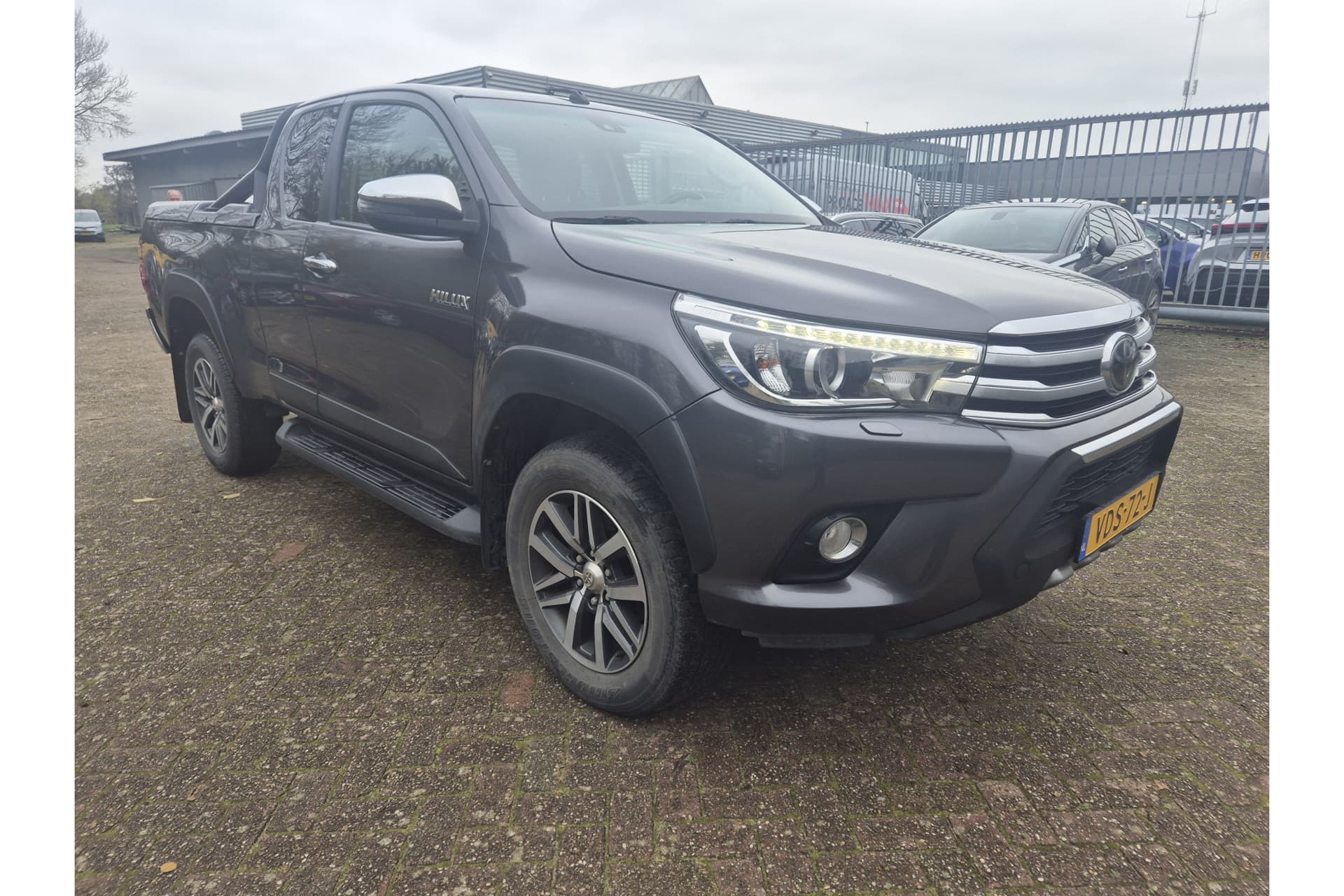 Toyota Hilux 2.4 D-4D-F Xtra Cab Challenger thumbnail 8