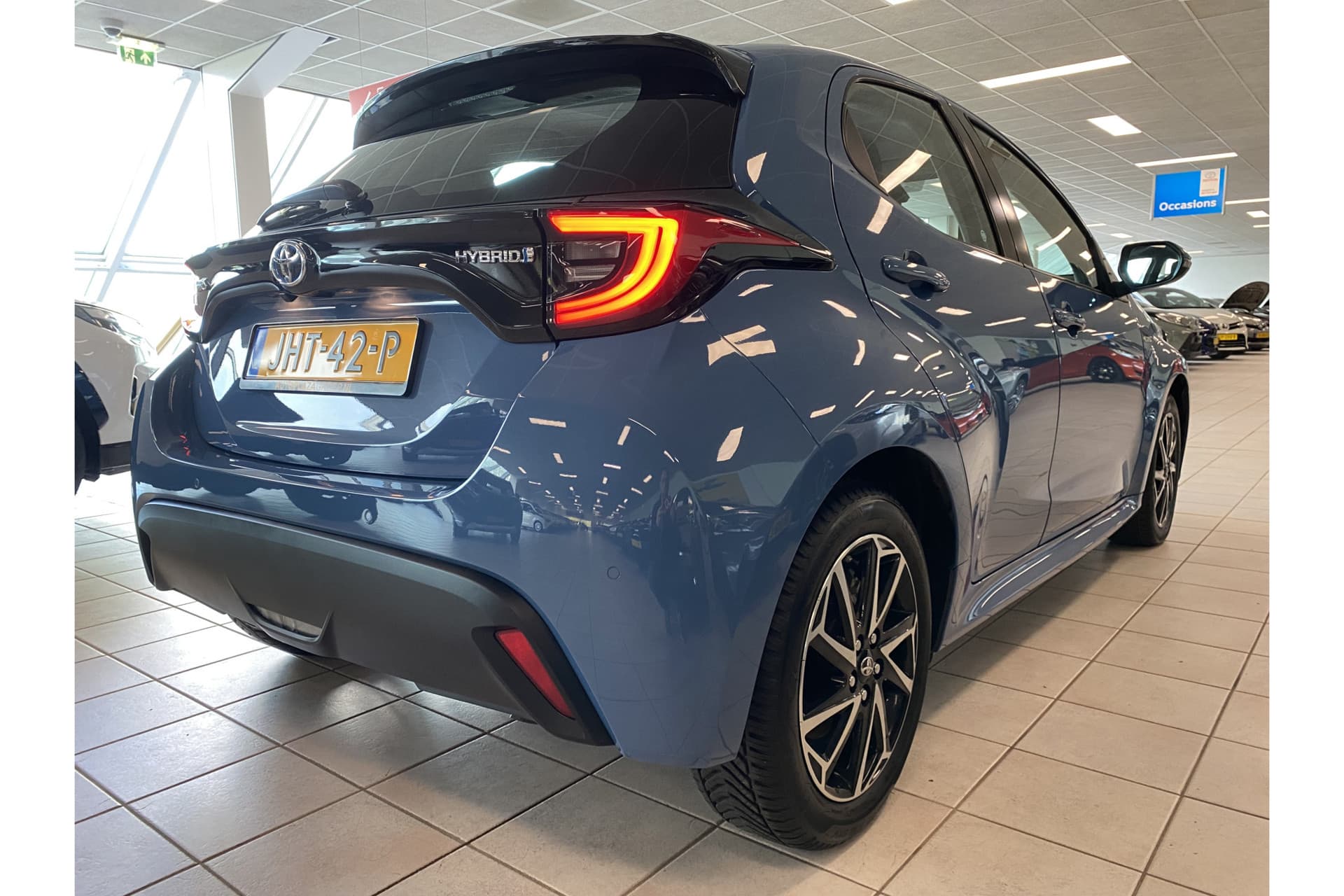 Toyota Yaris 1.5 Hybrid Dynamic thumbnail 10