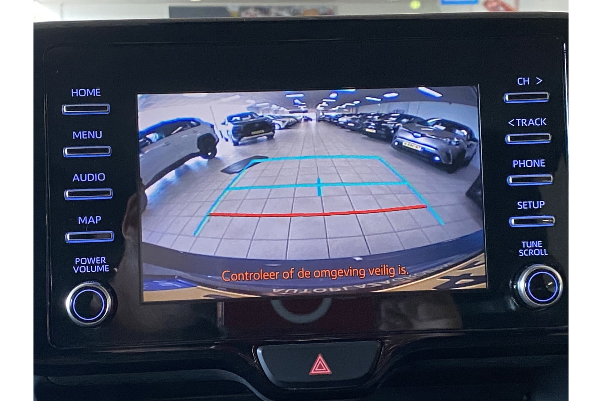 Toyota Yaris 1.5 Hybrid Dynamic thumbnail 26