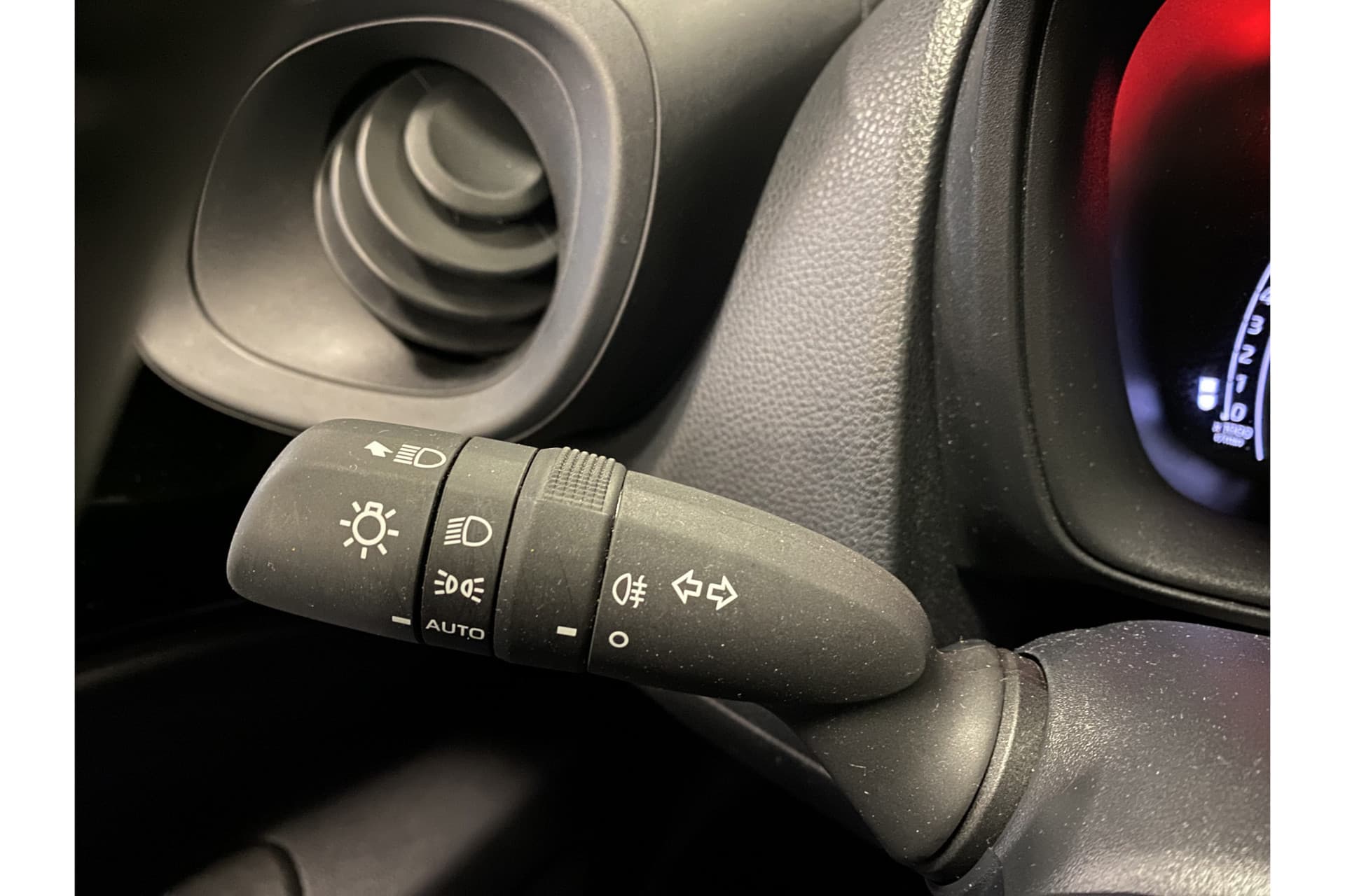 Toyota Aygo X 1.0 Vvt-I Mt Play thumbnail 20