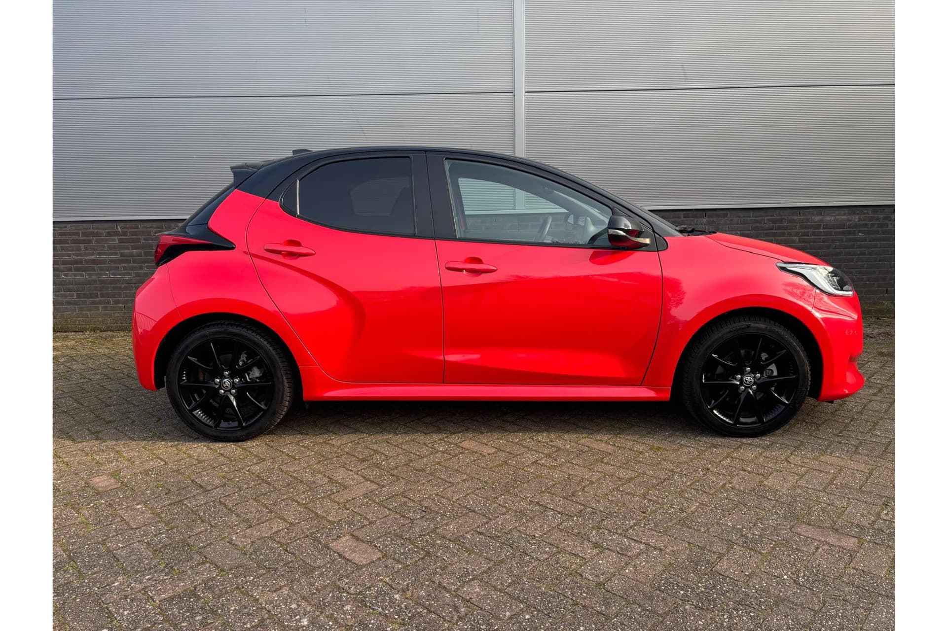 Toyota Yaris 1.5 Hybrid Executive Limited Automaat 116Pk thumbnail 18