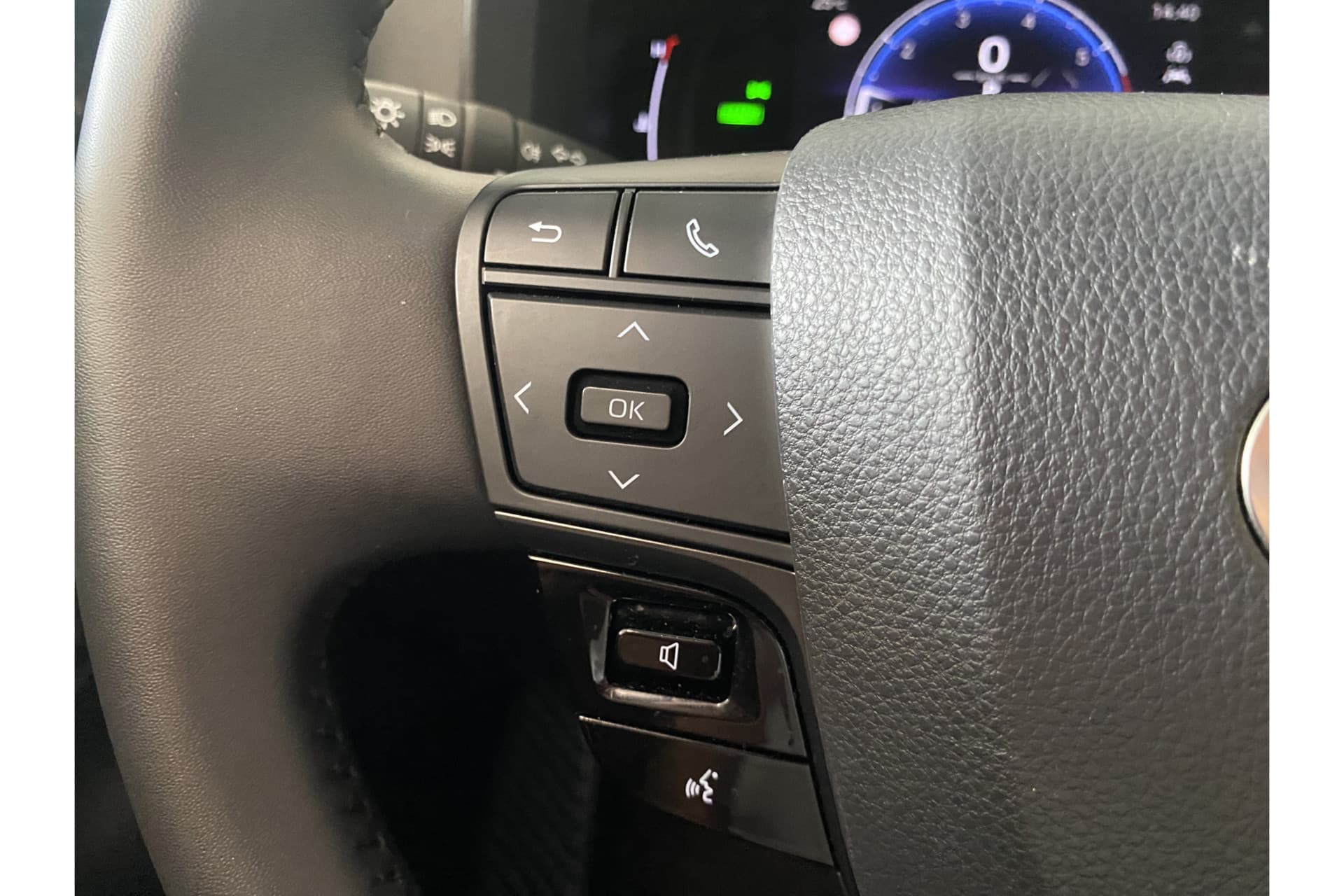 Toyota C-HR 1.8 Hybrid 140 Active thumbnail 18