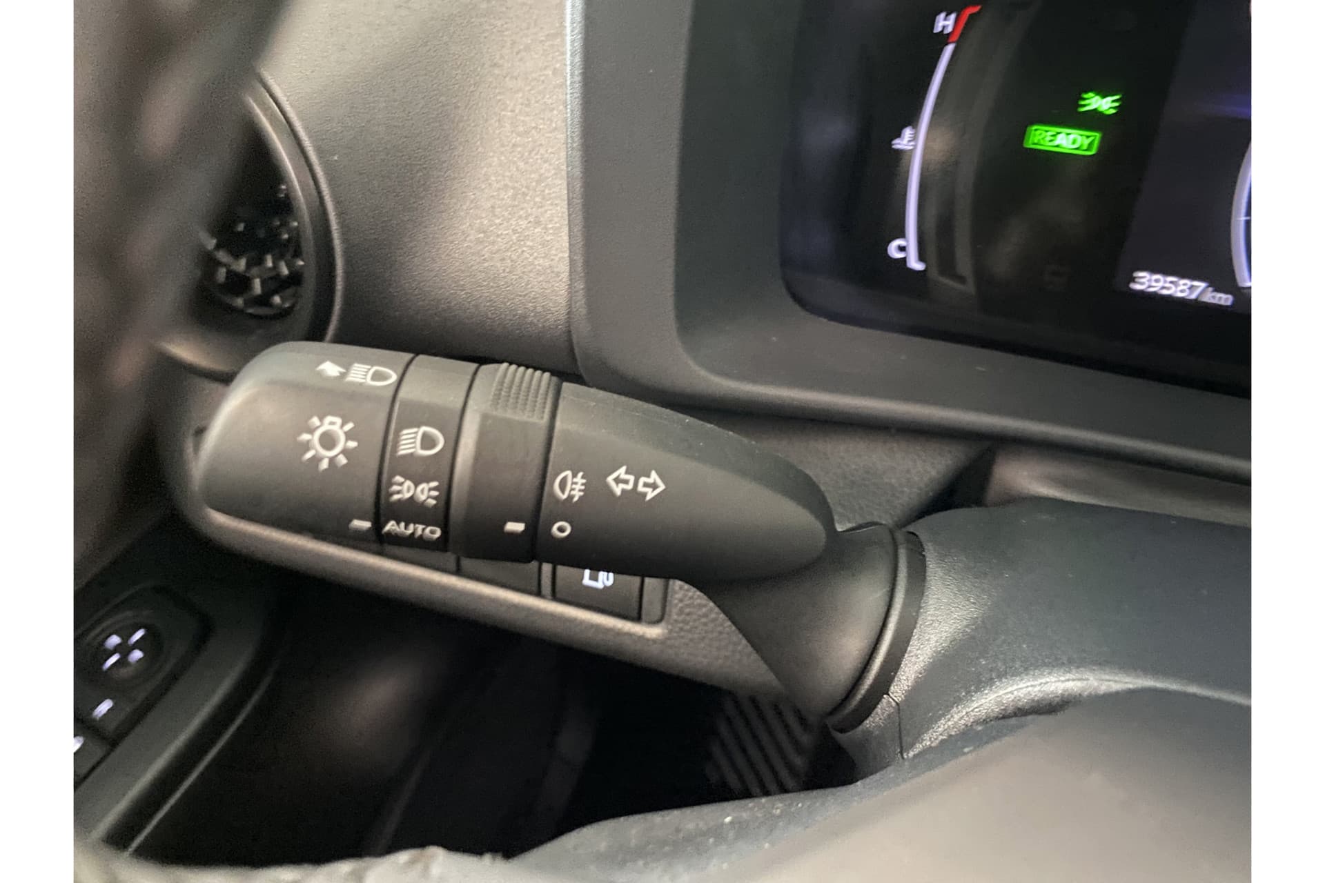 Toyota C-HR 1.8 Hybrid 140 Active thumbnail 20