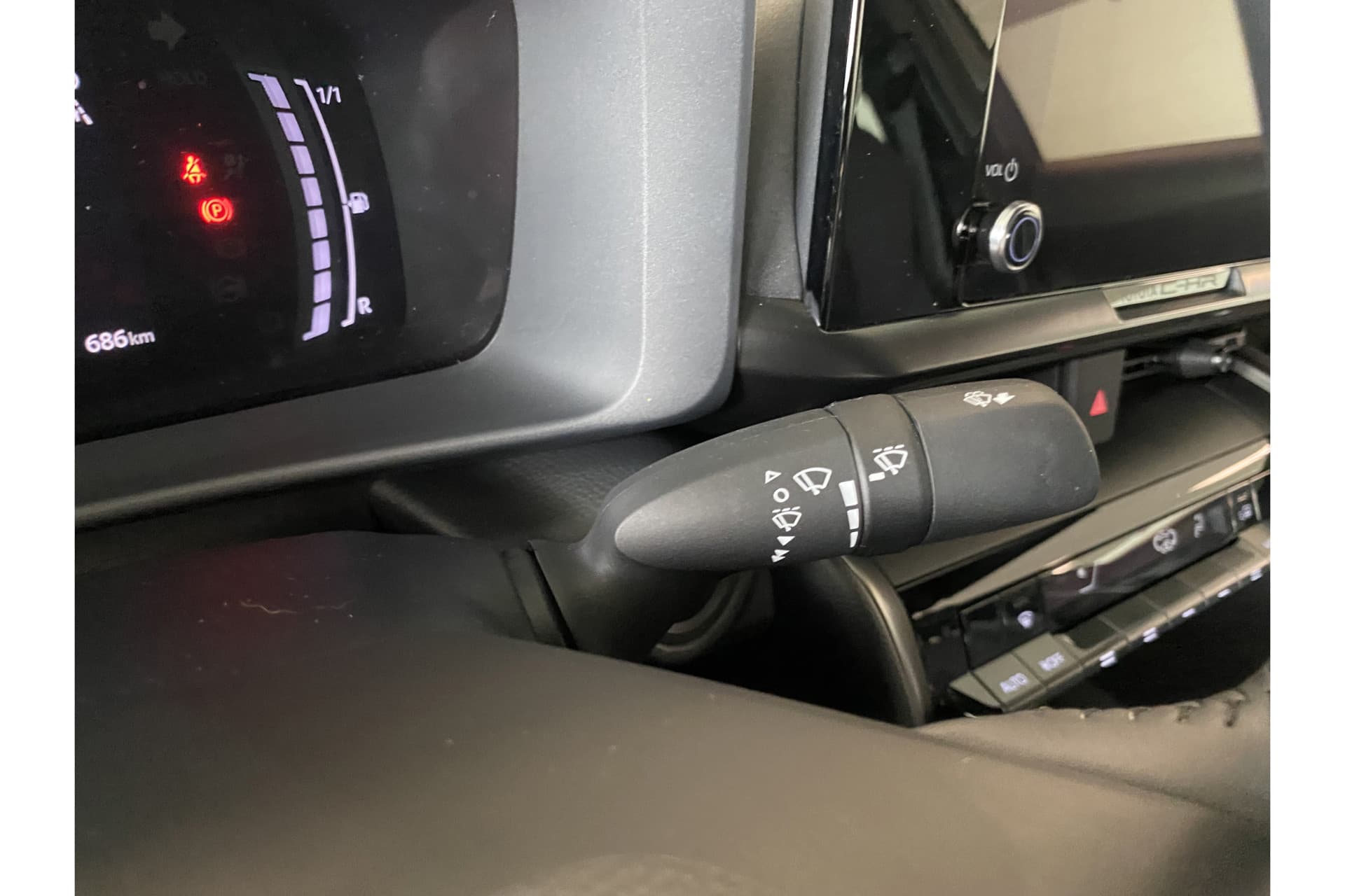 Toyota C-HR 1.8 Hybrid 140 Active thumbnail 21