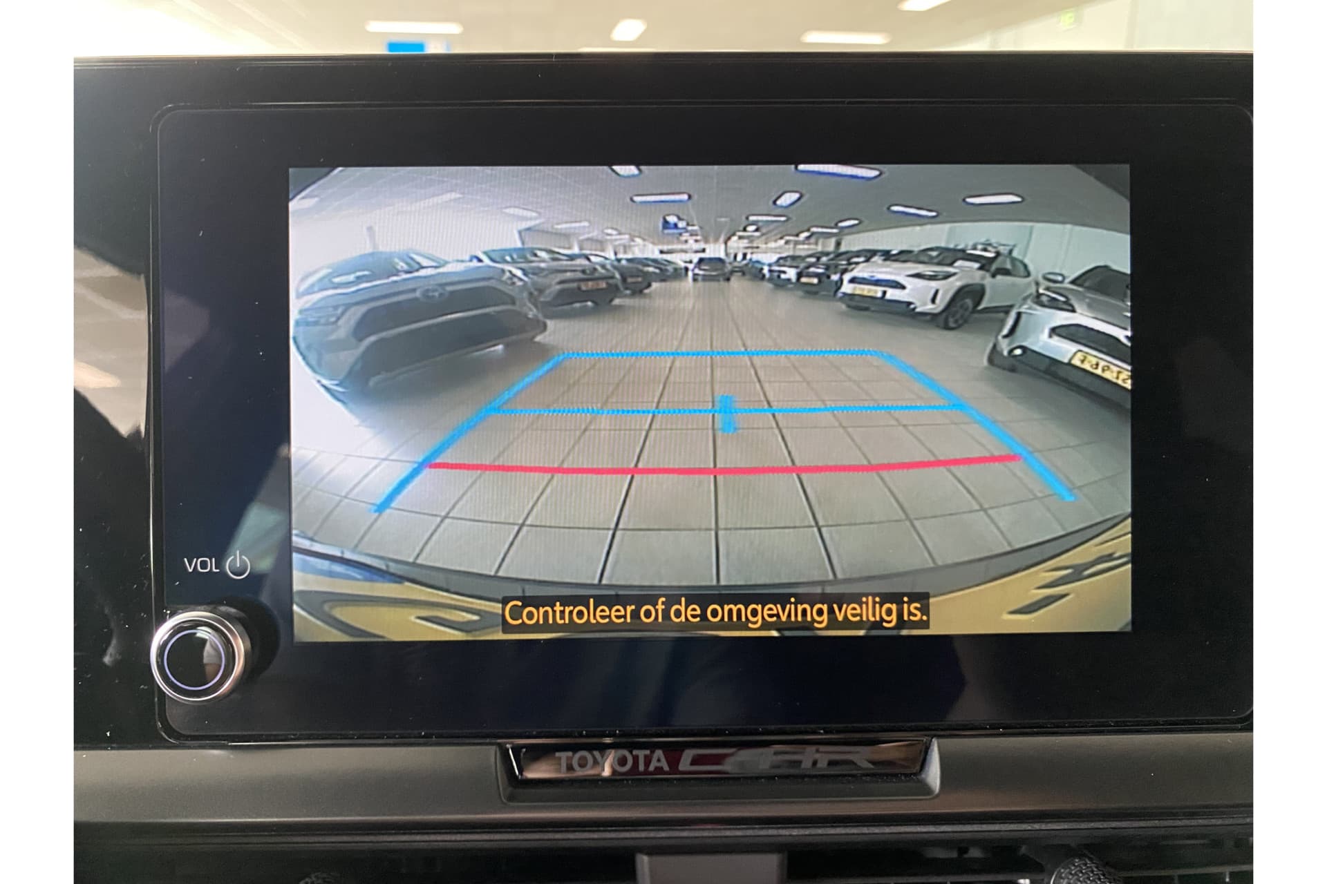 Toyota C-HR 1.8 Hybrid 140 Active thumbnail 27