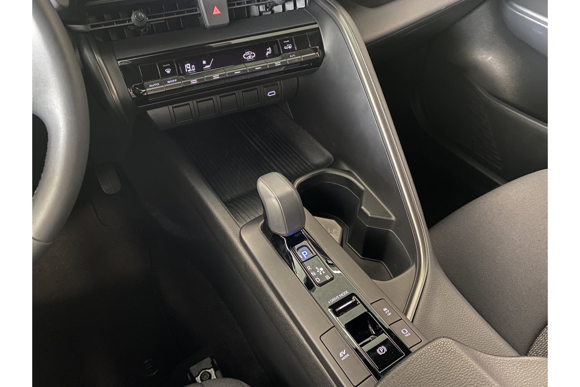 Toyota C-HR 1.8 Hybrid 140 Active thumbnail 28