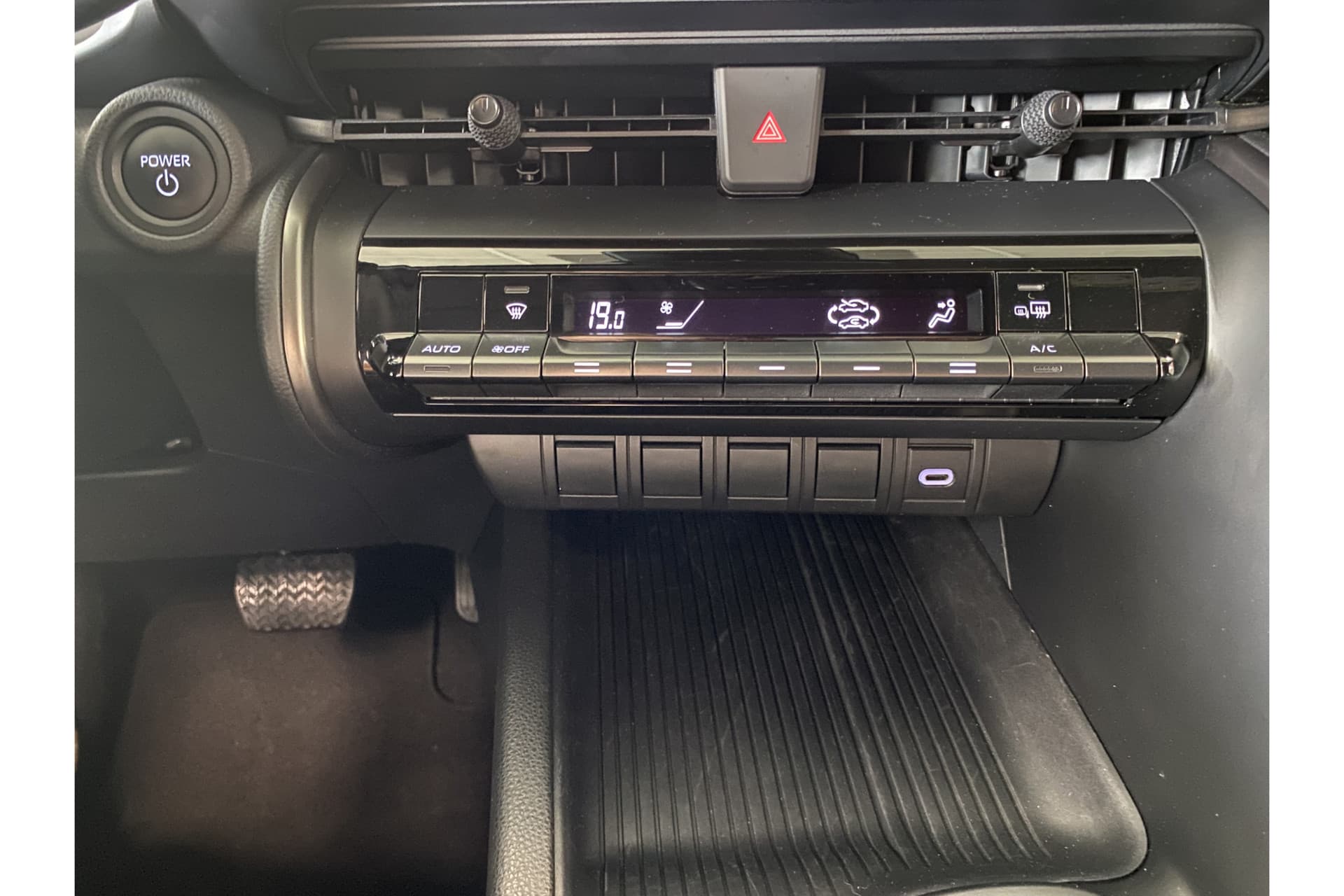 Toyota C-HR 1.8 Hybrid 140 Active thumbnail 29