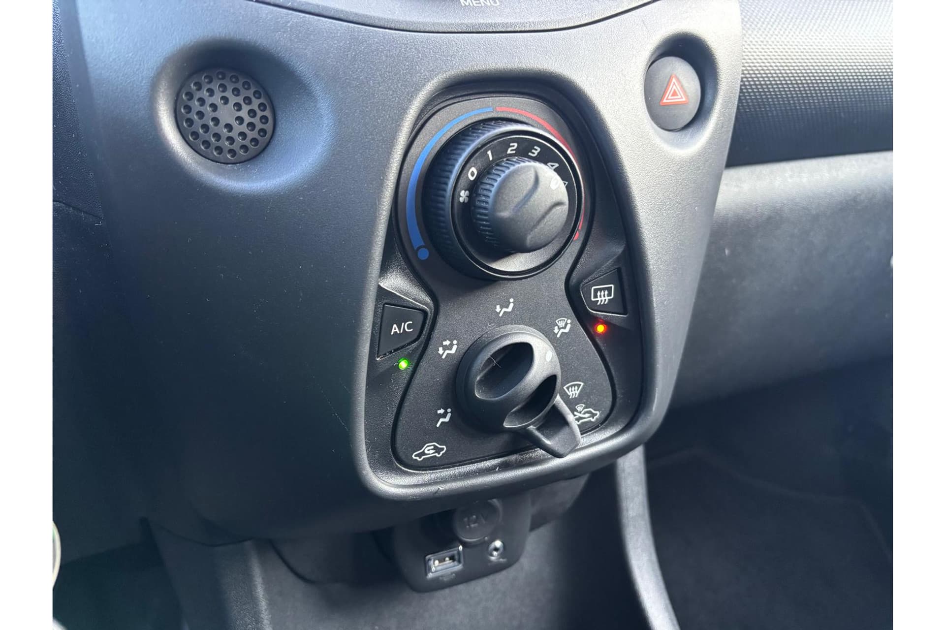 Toyota Aygo 1.0 Vvt-I X-Fun thumbnail 12