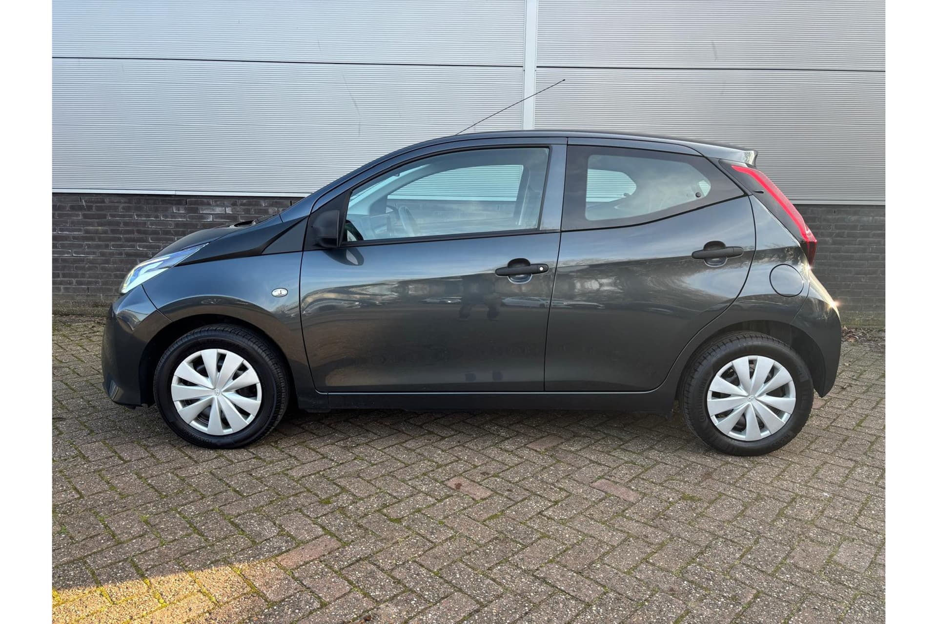 Toyota Aygo 1.0 Vvt-I X-Fun thumbnail 4