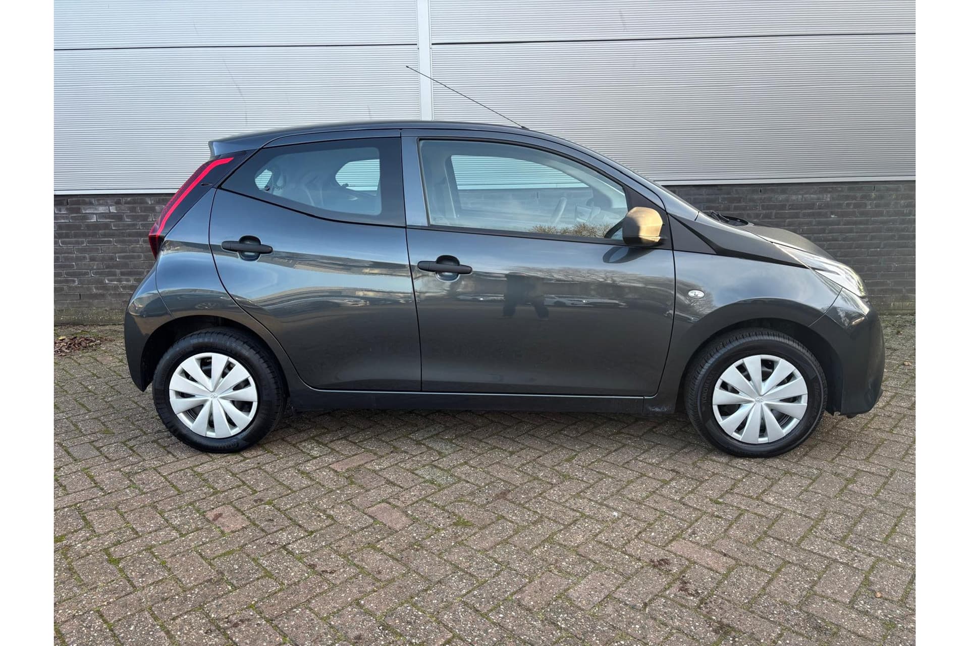 Toyota Aygo 1.0 Vvt-I X-Fun thumbnail 5