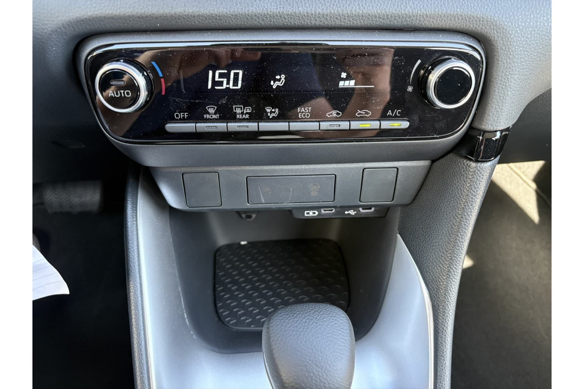 Toyota Yaris 1.5 Hybrid 115 Active Automaat thumbnail 13