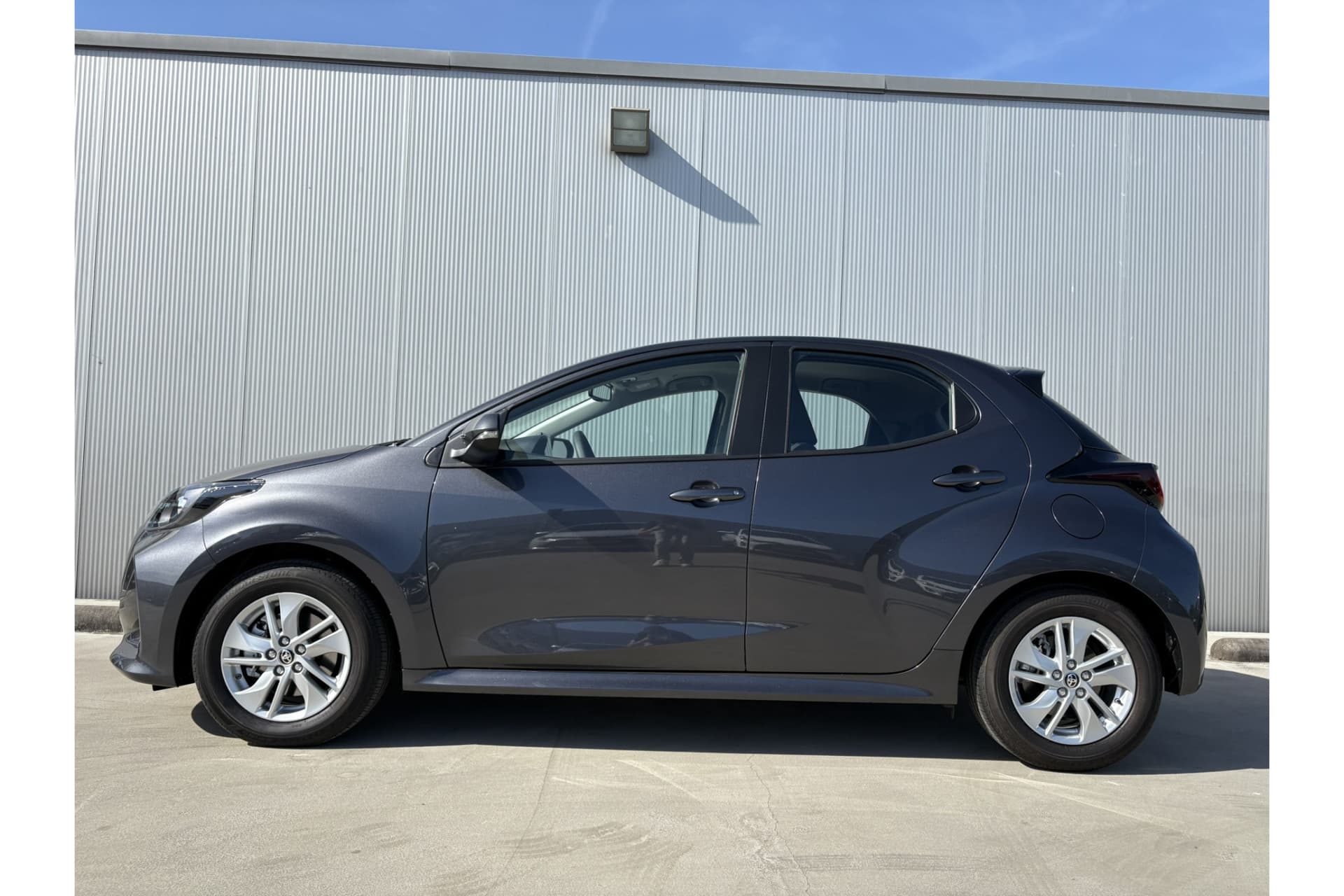 Toyota Yaris 1.5 Hybrid 115 Active Automaat thumbnail 3