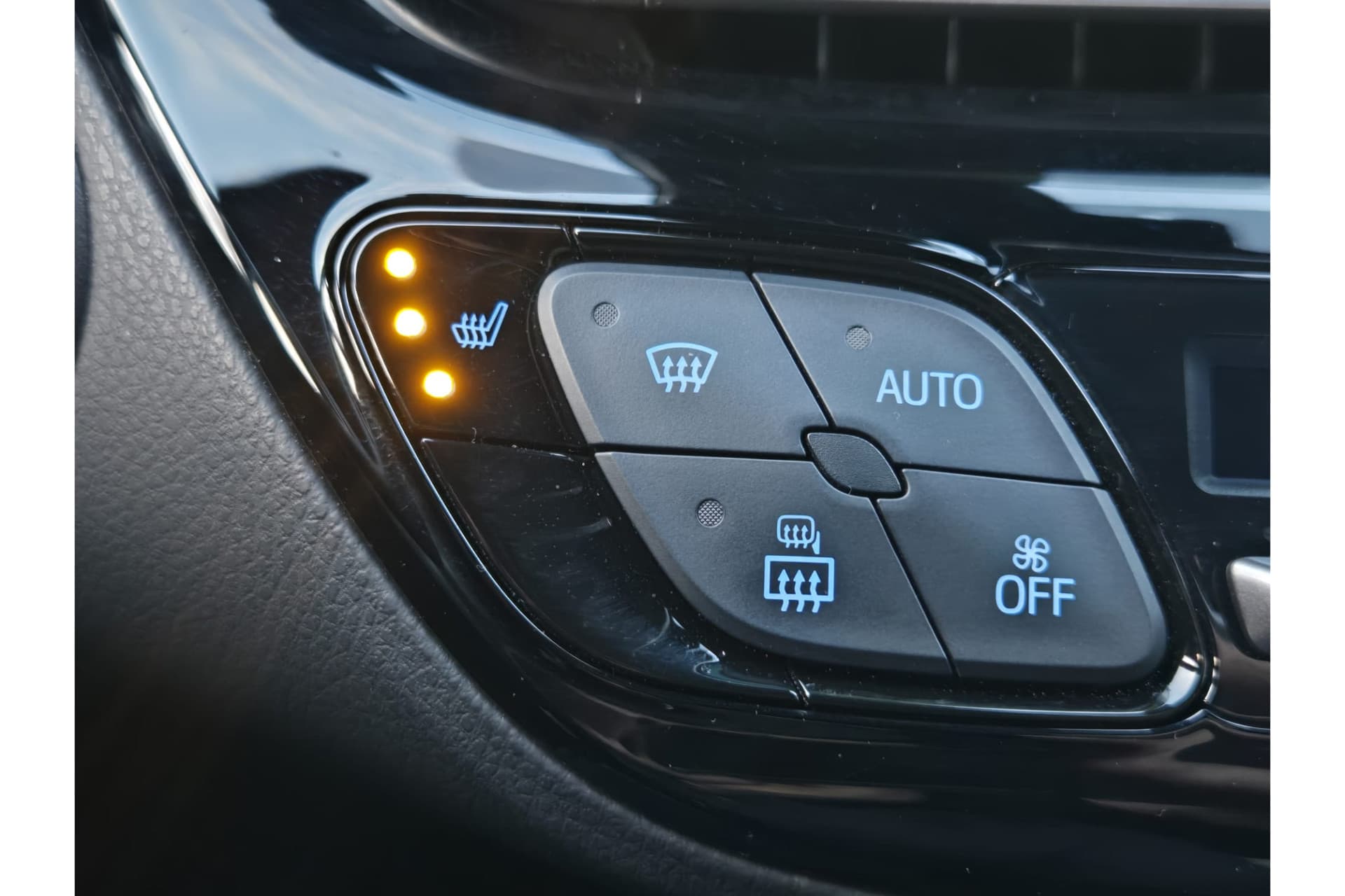 Toyota C-HR 2.0 Hybrid Style thumbnail 15