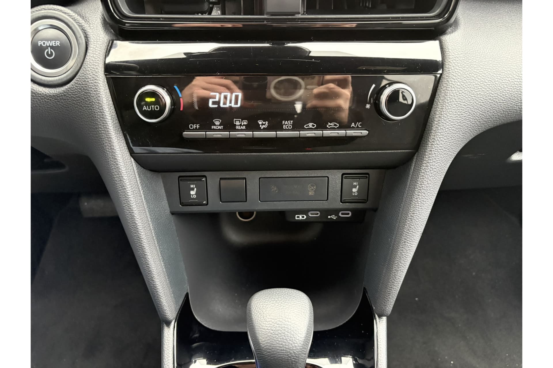 Toyota Yaris Cross 1.5 Hybrid 115 First Edition thumbnail 13