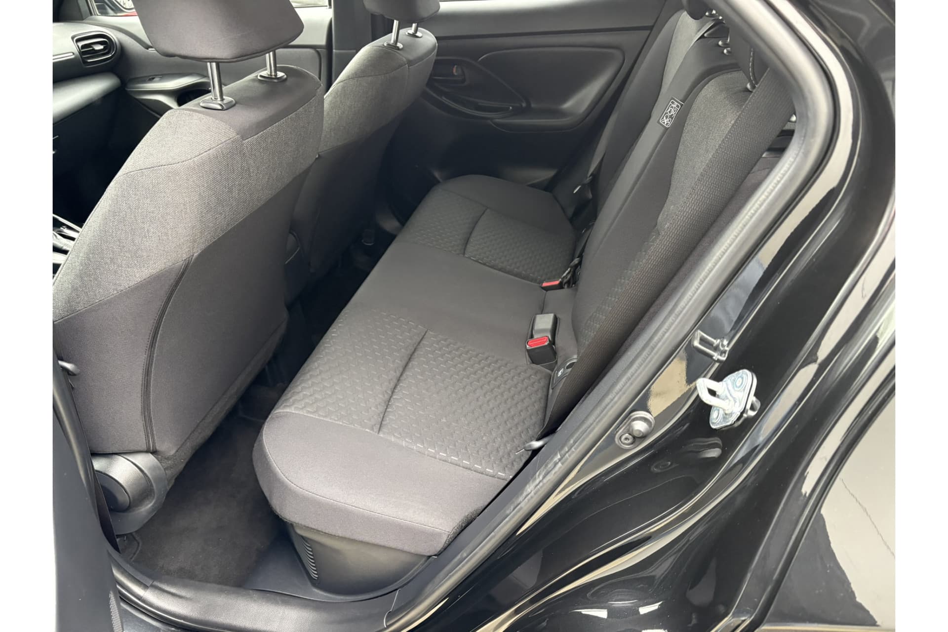 Toyota Yaris Cross 1.5 Hybrid 115 First Edition thumbnail 15