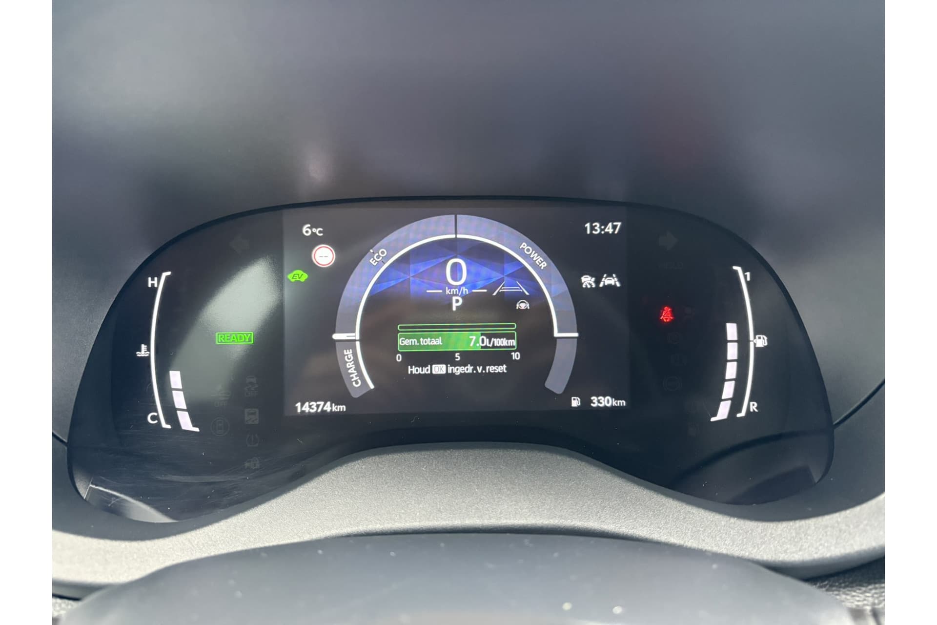 Toyota Yaris Cross 1.5 Hybrid 115 First Edition thumbnail 8