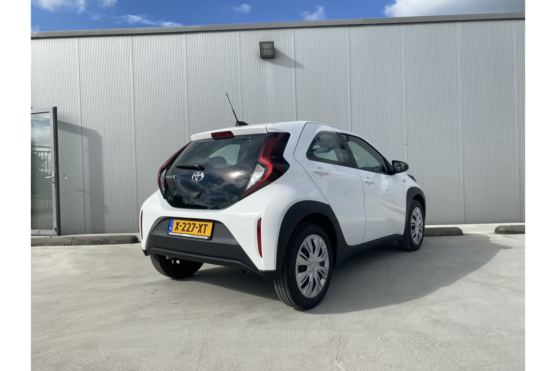 Toyota Aygo X 1.0 Vvt-I Mt Play thumbnail 5