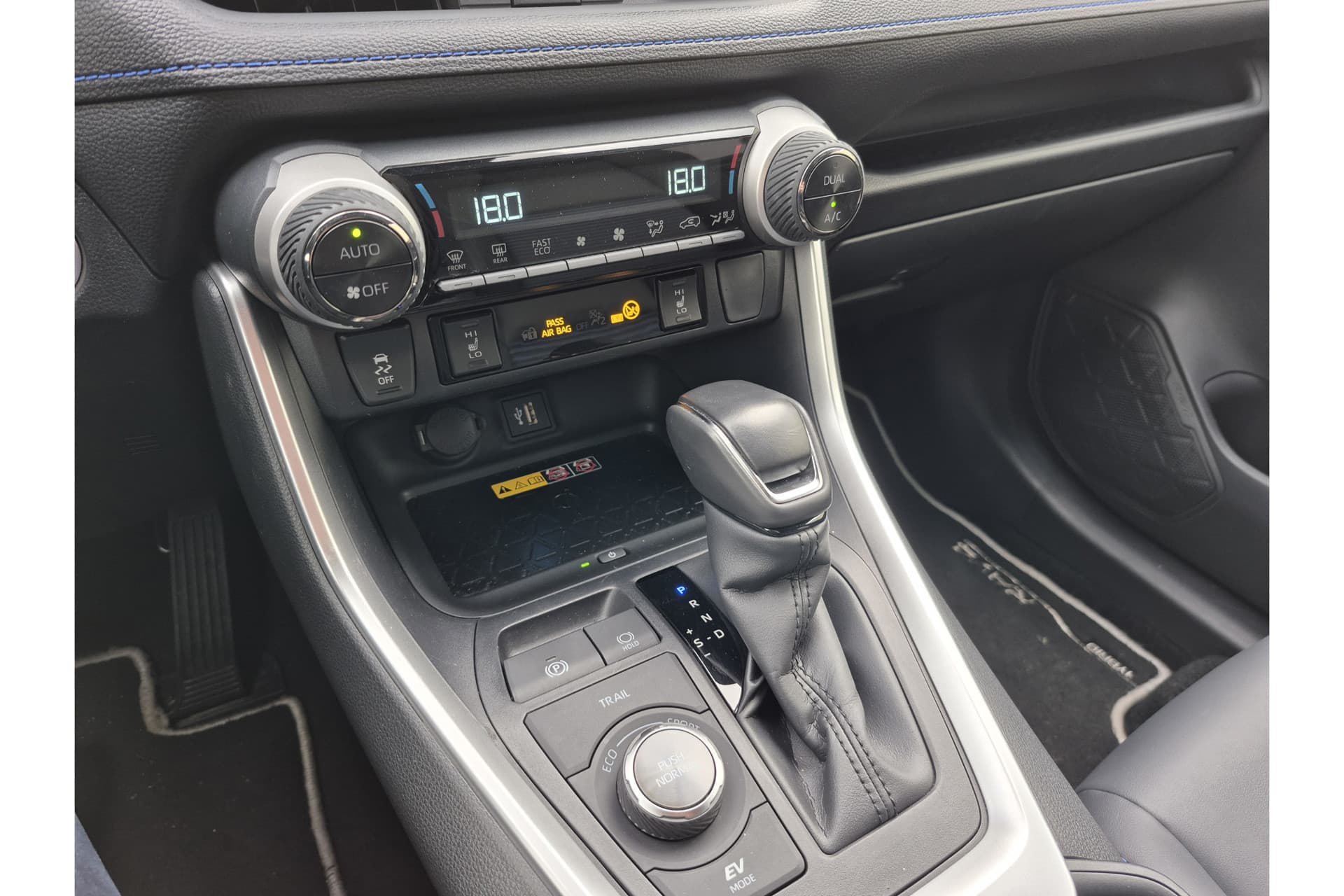 Toyota RAV4 2.5 Hybrid Awd Dynamic Limited thumbnail 10