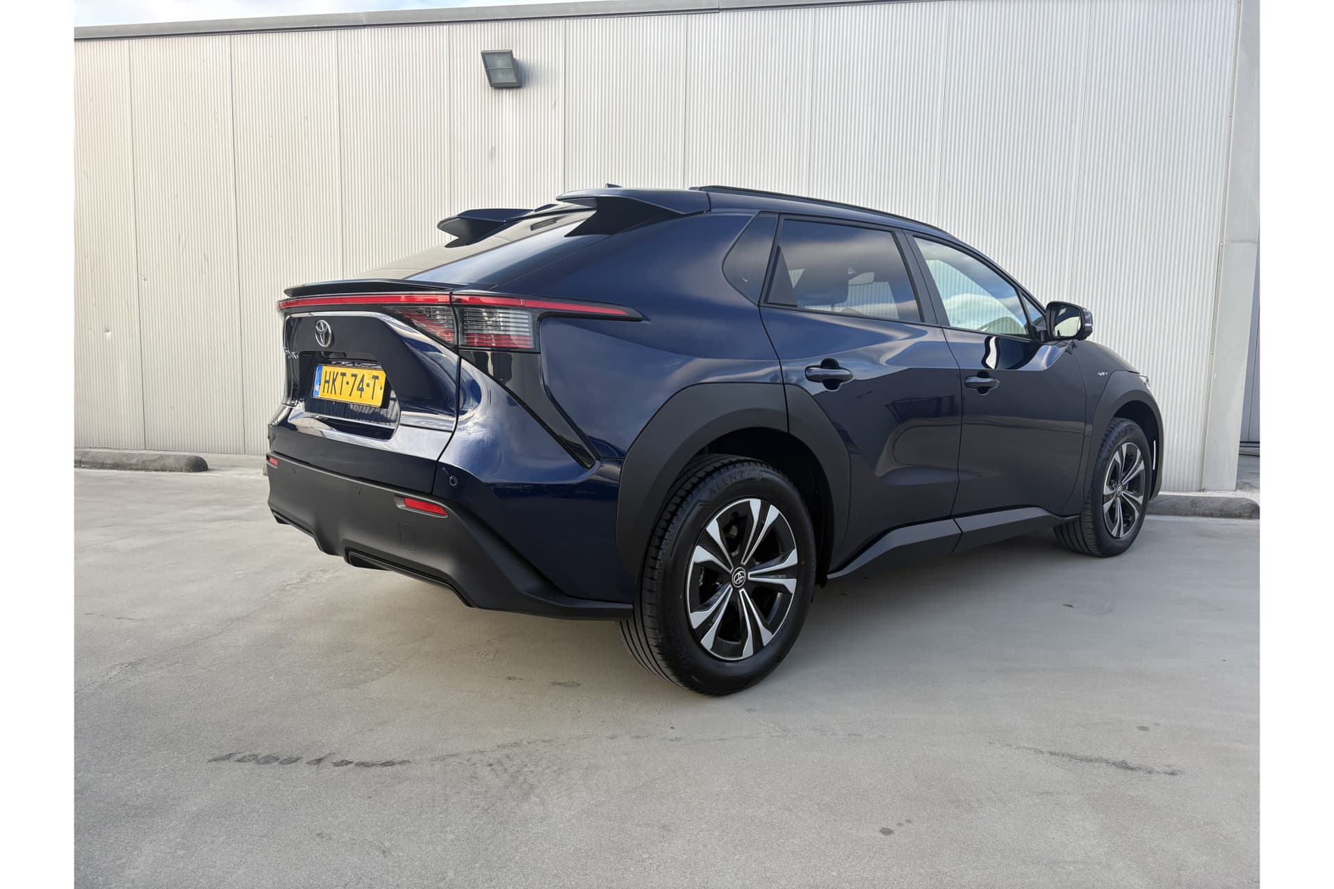 Toyota BZ4X Dynamic 71 Kwh thumbnail 2