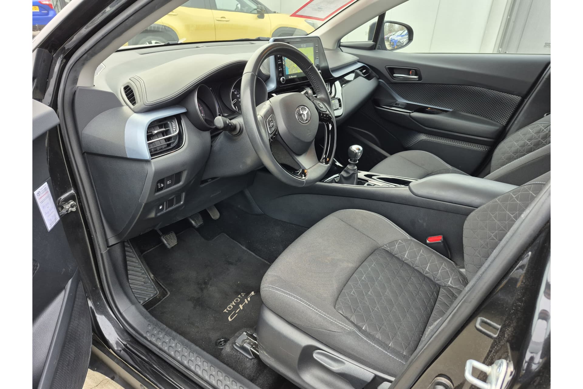 Toyota C-HR 1.2 Turbo Dynamic thumbnail 10