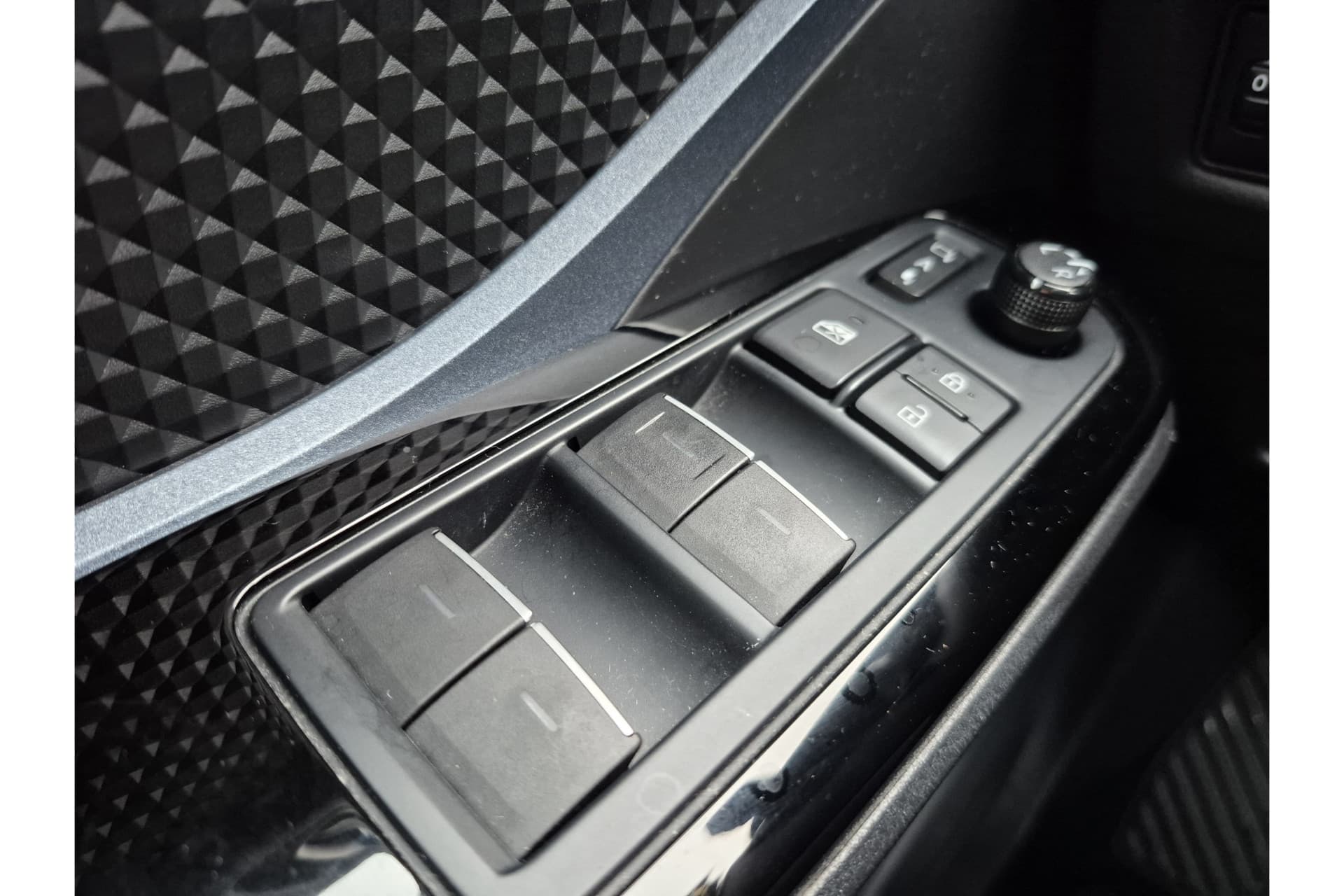 Toyota C-HR 1.2 Turbo Dynamic thumbnail 13