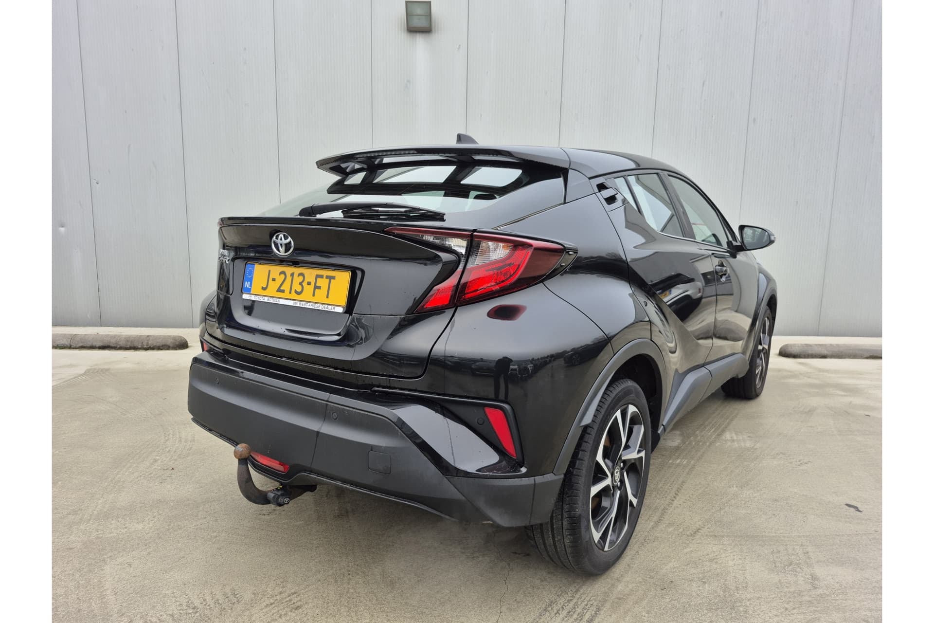 Toyota C-HR 1.2 Turbo Dynamic thumbnail 3