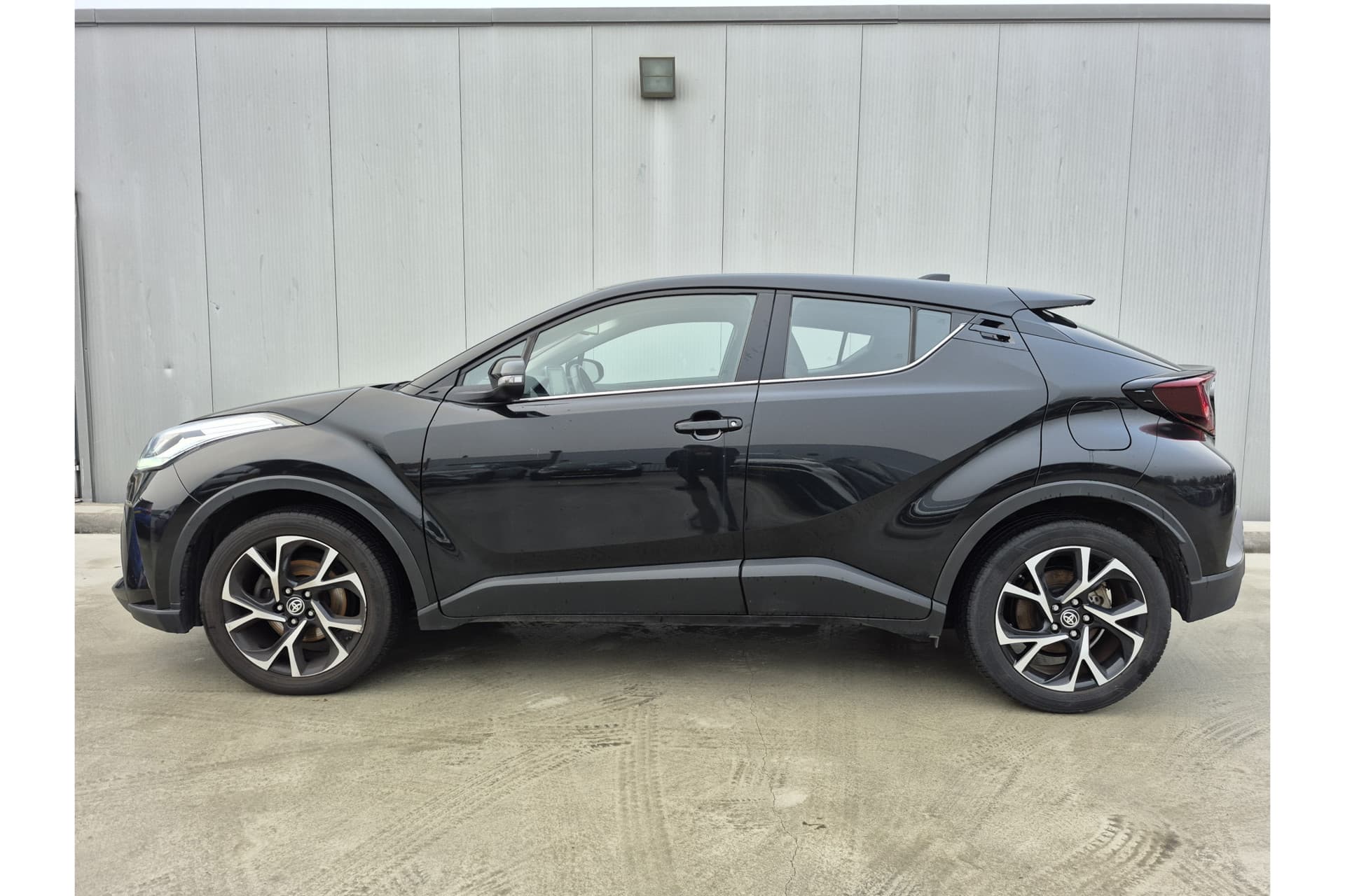 Toyota C-HR 1.2 Turbo Dynamic thumbnail 5