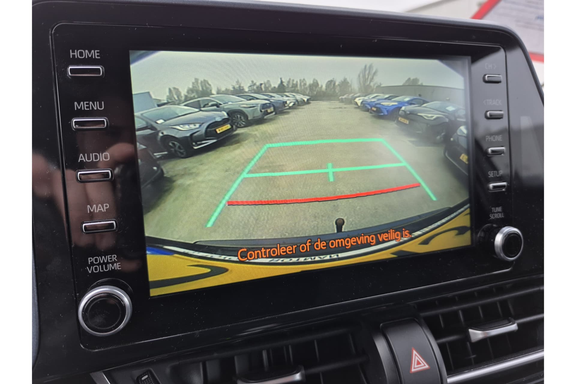 Toyota C-HR 1.2 Turbo Dynamic thumbnail 8