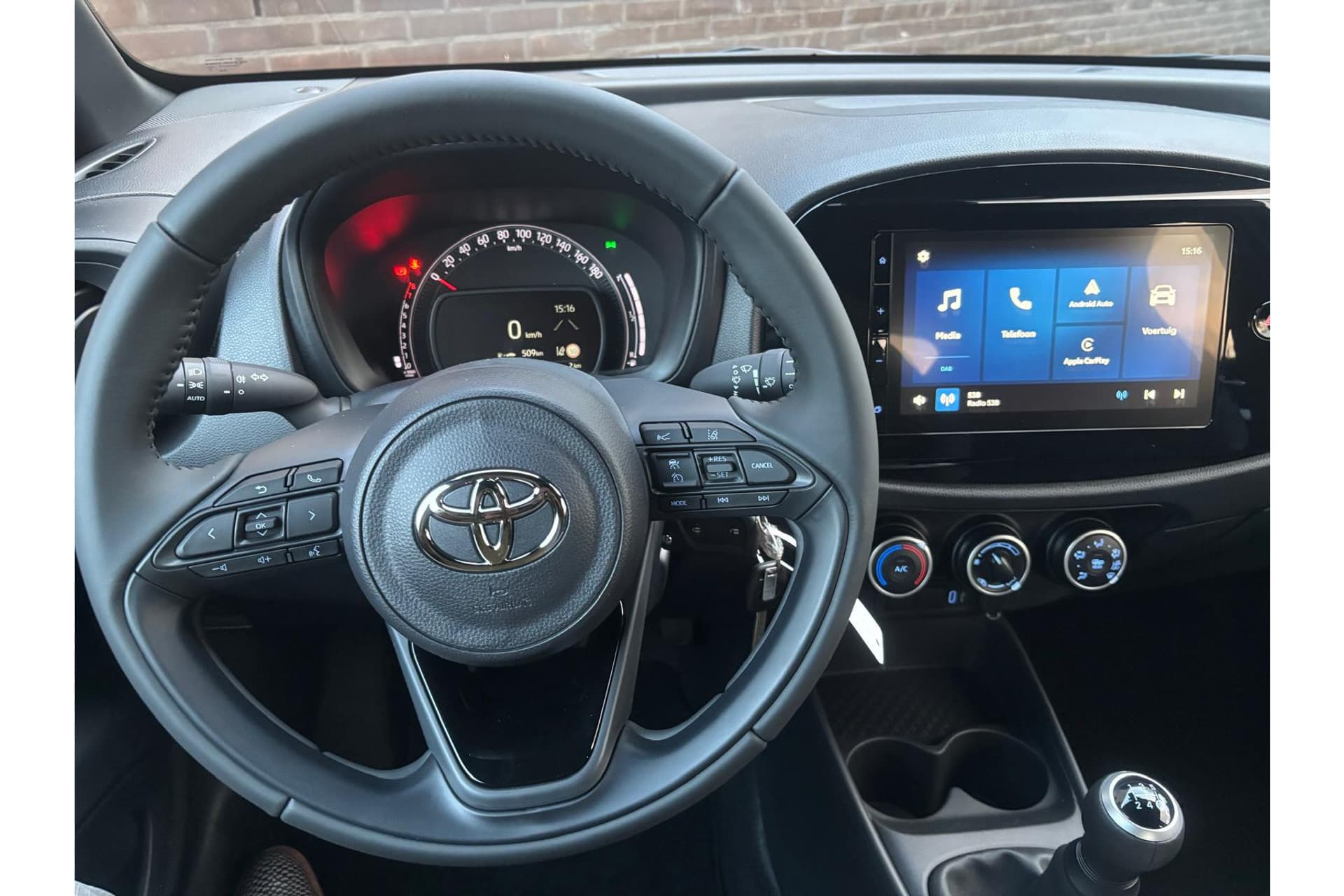 Toyota Aygo X 1.0 Vvt-I Mt Play Demonstratie Auto ! thumbnail 10