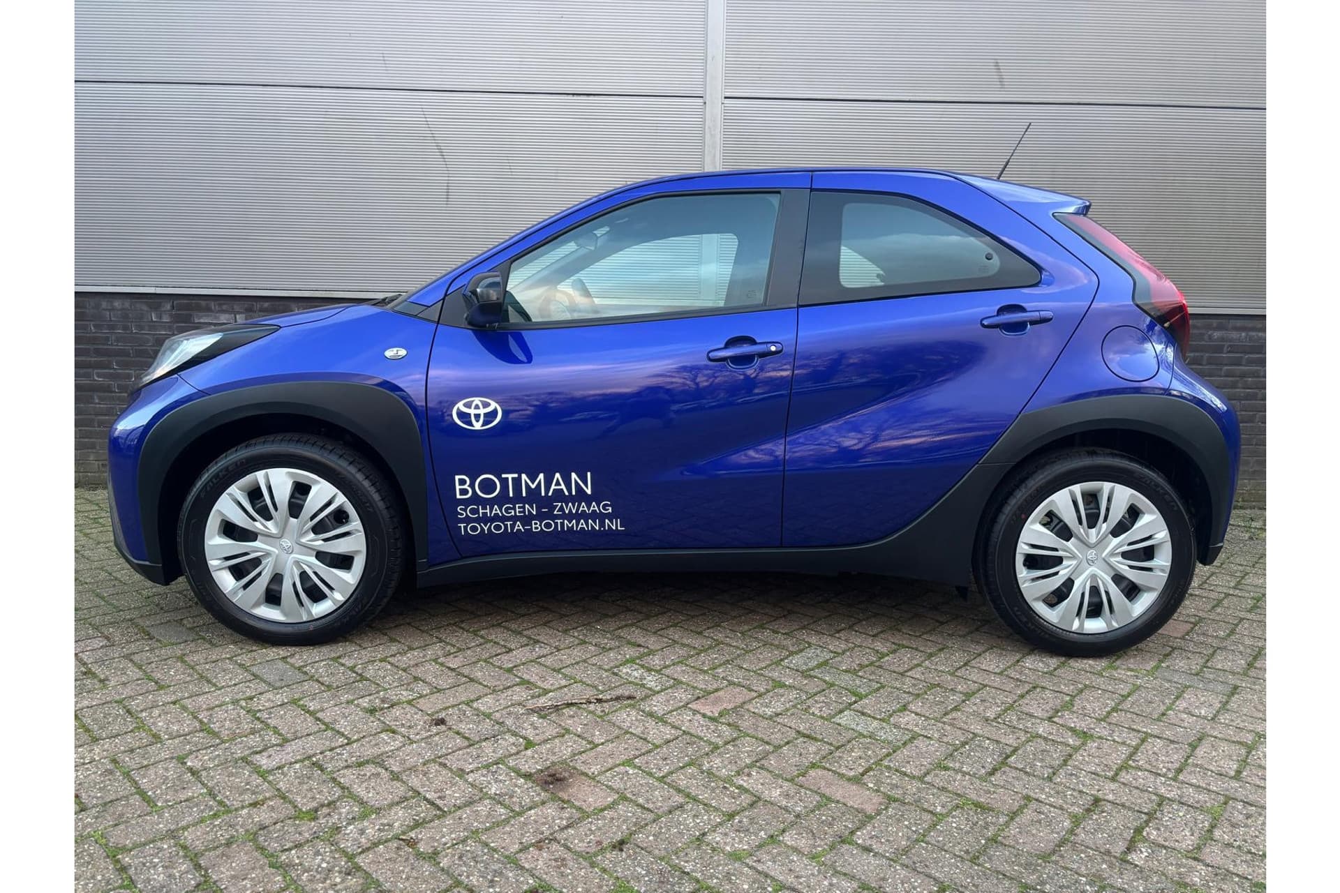 Toyota Aygo X 1.0 Vvt-I Mt Play Demonstratie Auto ! thumbnail 2