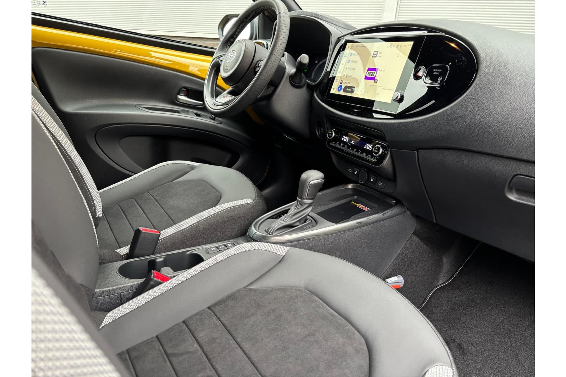 Toyota Aygo X Hybrid 115 Gr Sport thumbnail 17