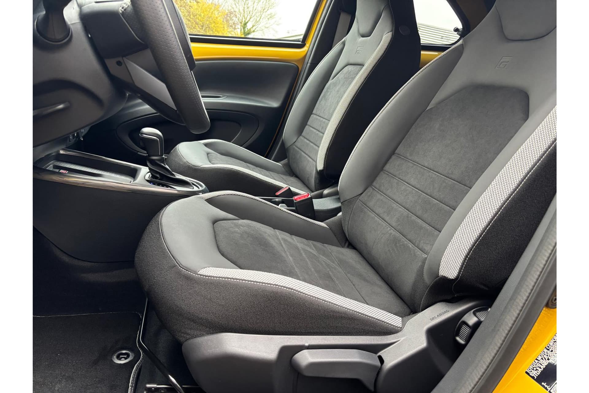 Toyota Aygo X Hybrid 115 Gr Sport thumbnail 19