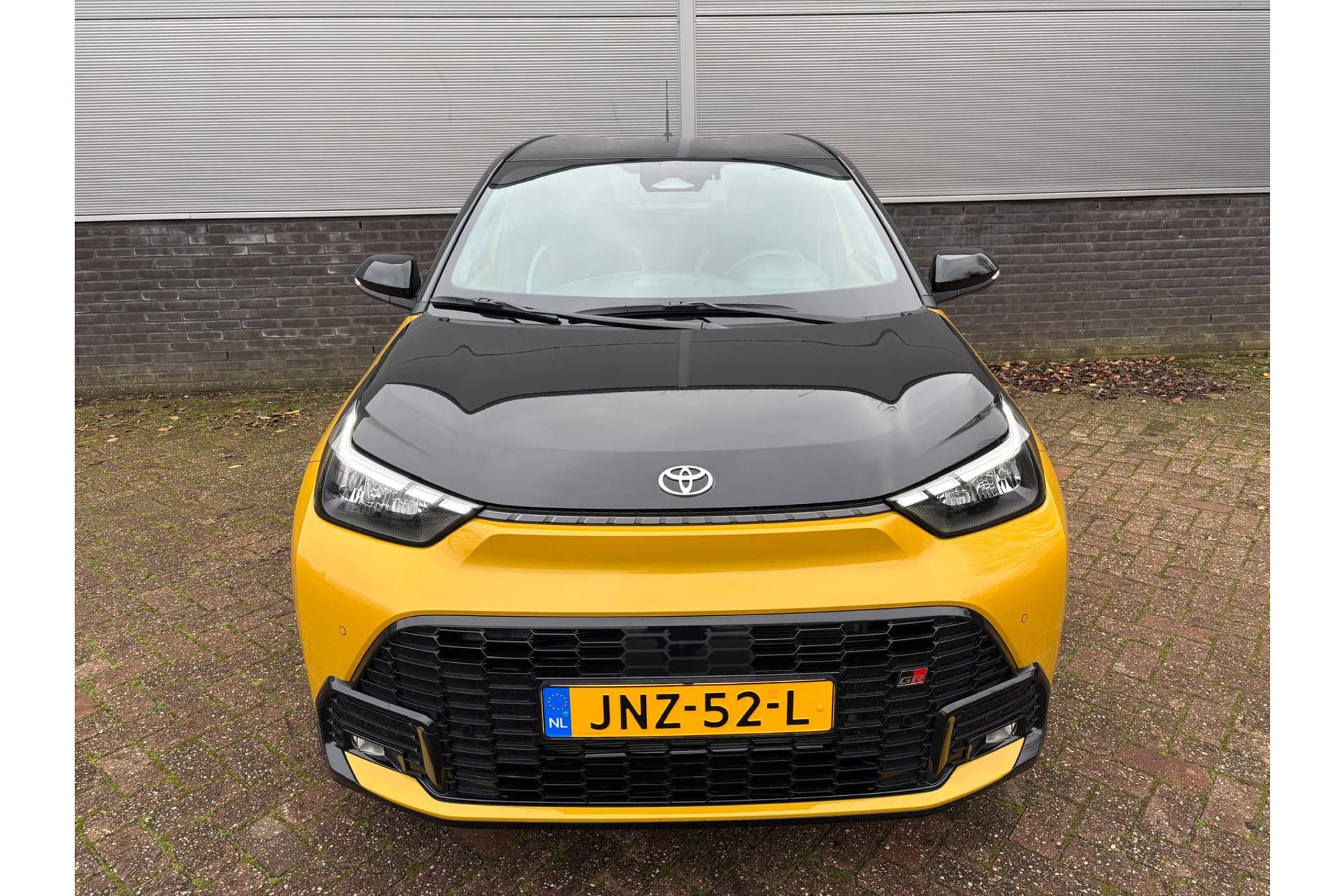 Toyota Aygo X Hybrid 115 Gr Sport thumbnail 9