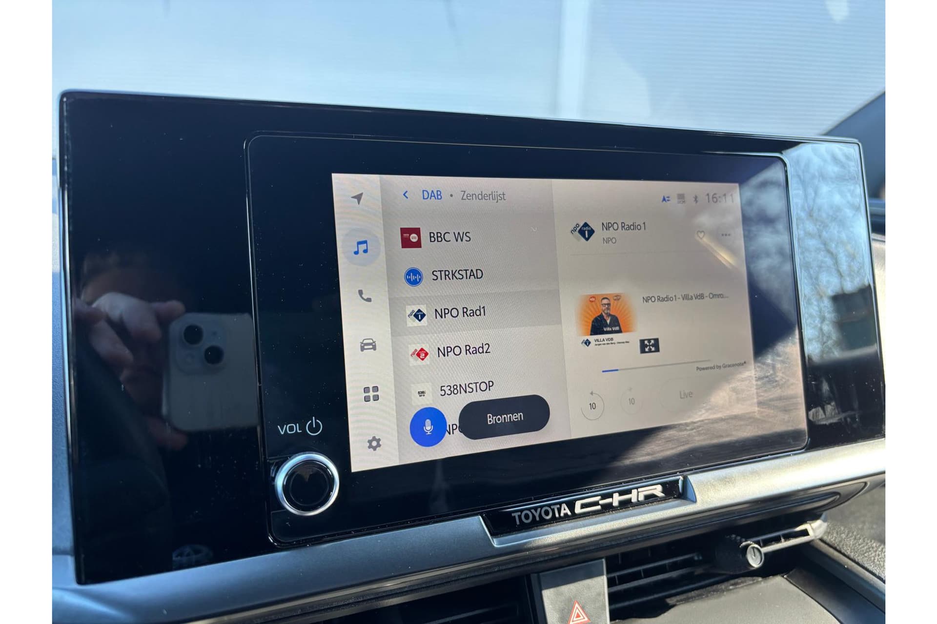 Toyota C-HR 1.8 Hybrid 140 First Edition Limited thumbnail 11